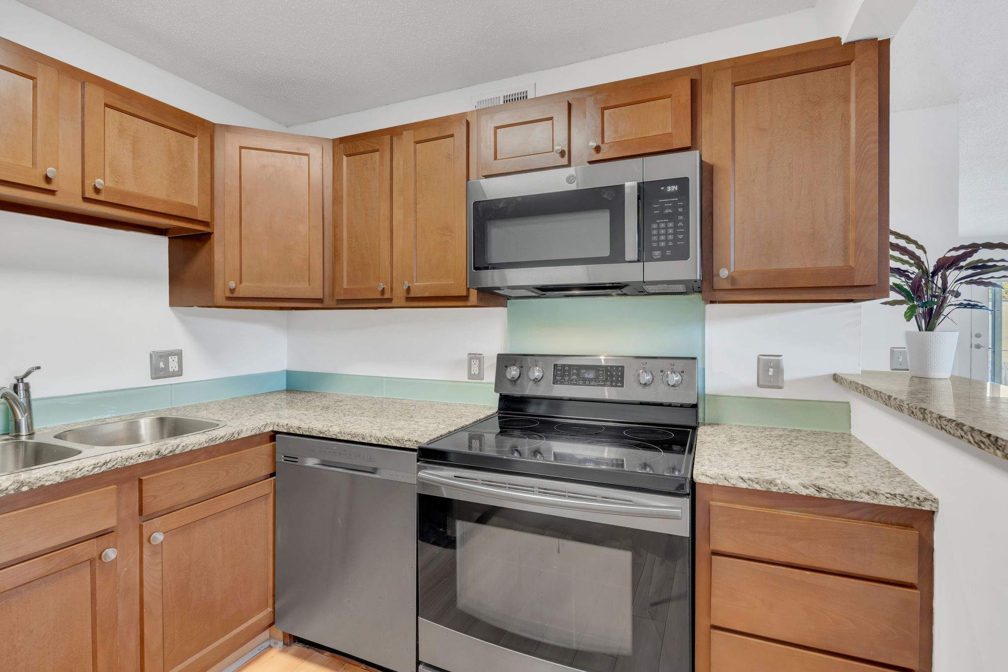 6680 Charlotte Pike Unit: E1