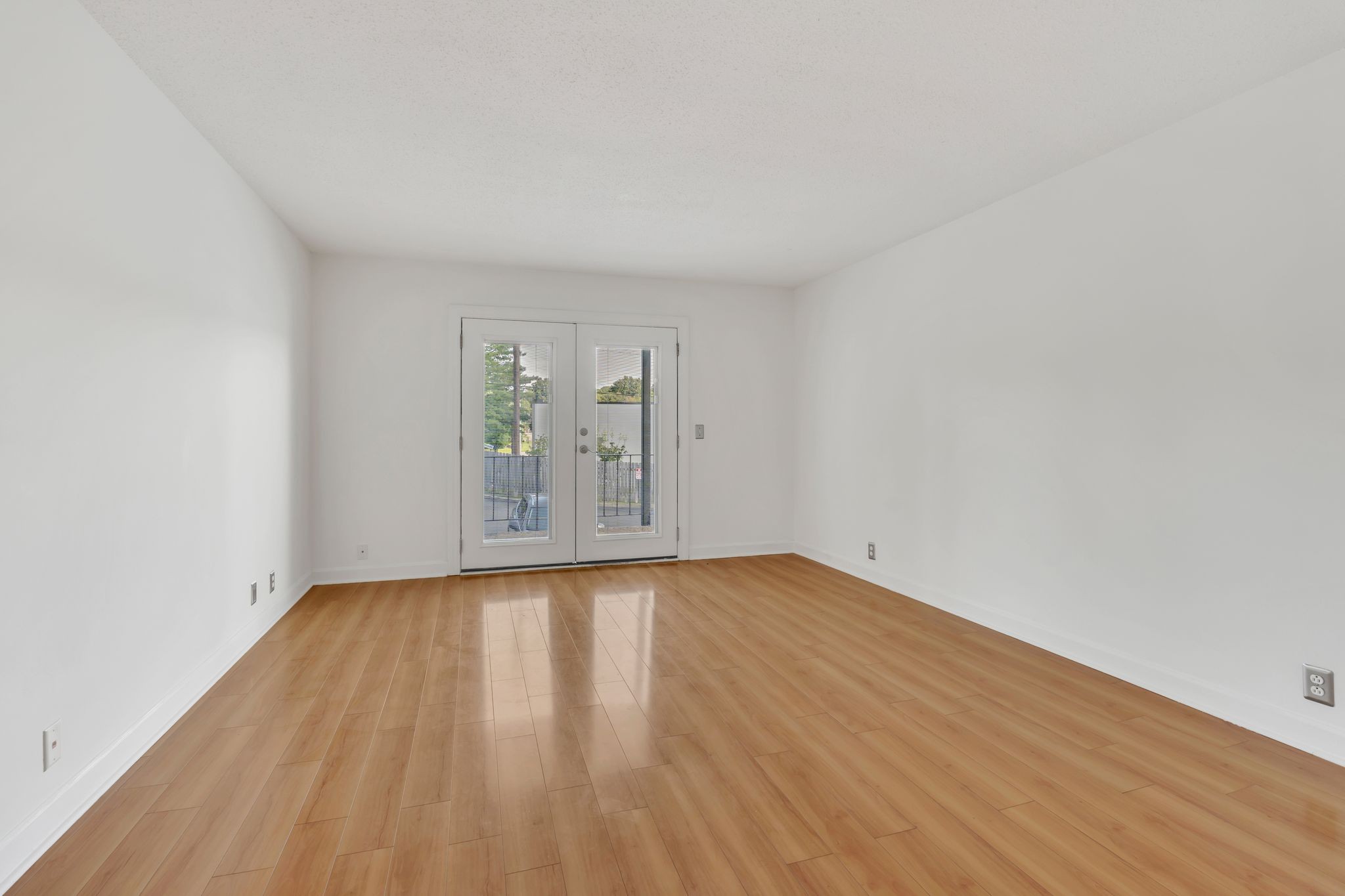 6680 Charlotte Pike Unit: E1