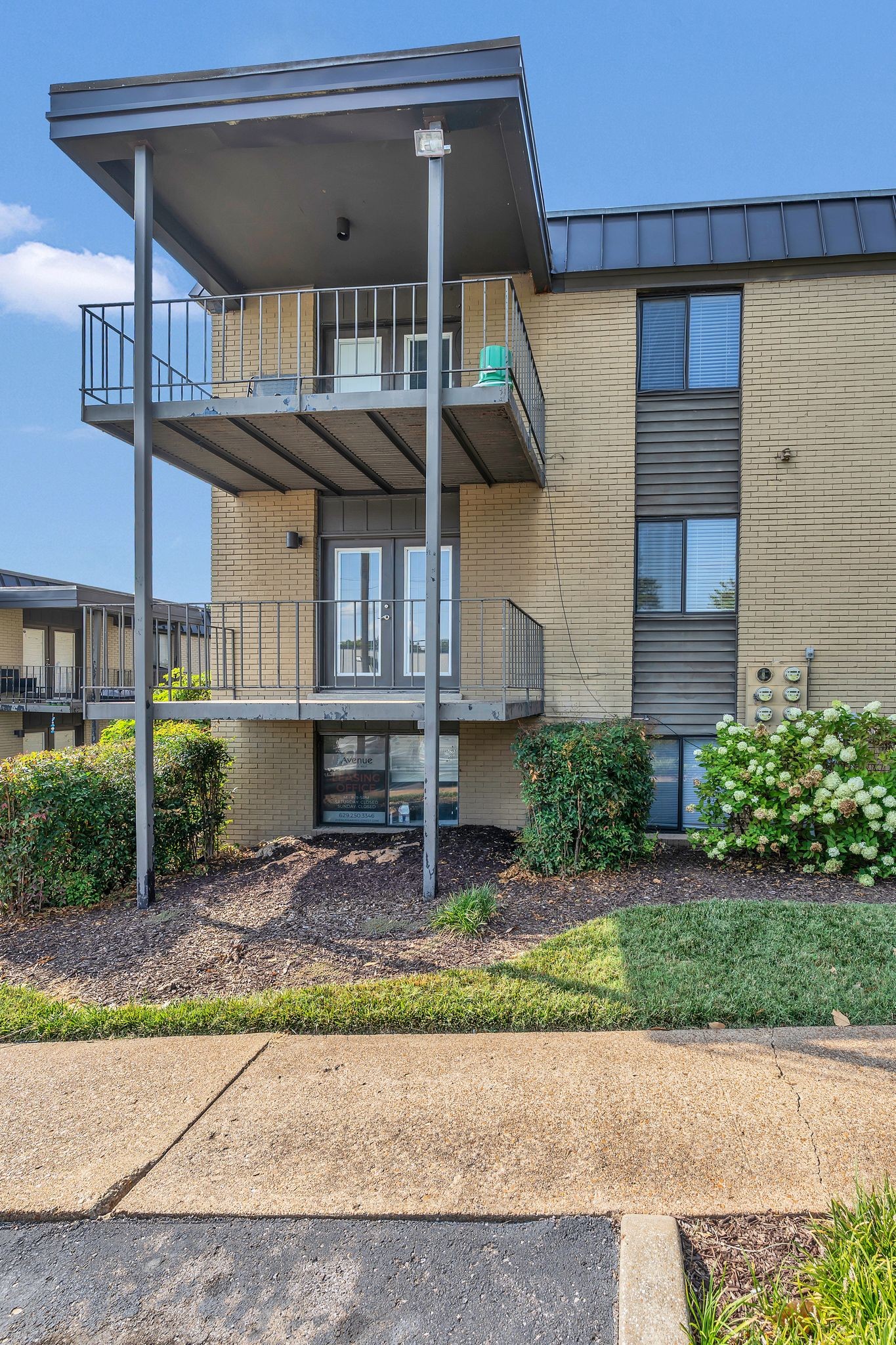 6680 Charlotte Pike Unit: E1