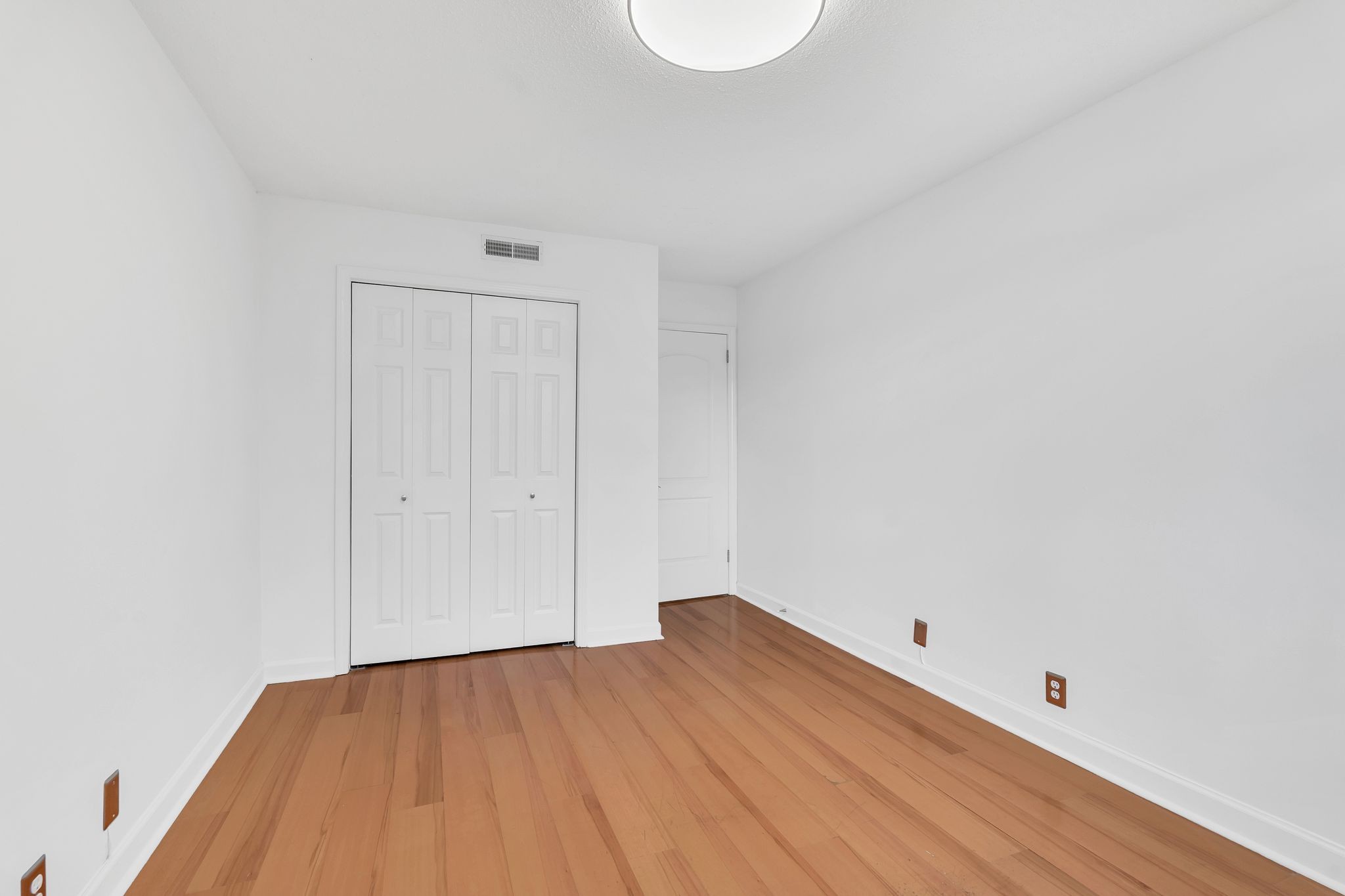 6680 Charlotte Pike Unit: E1