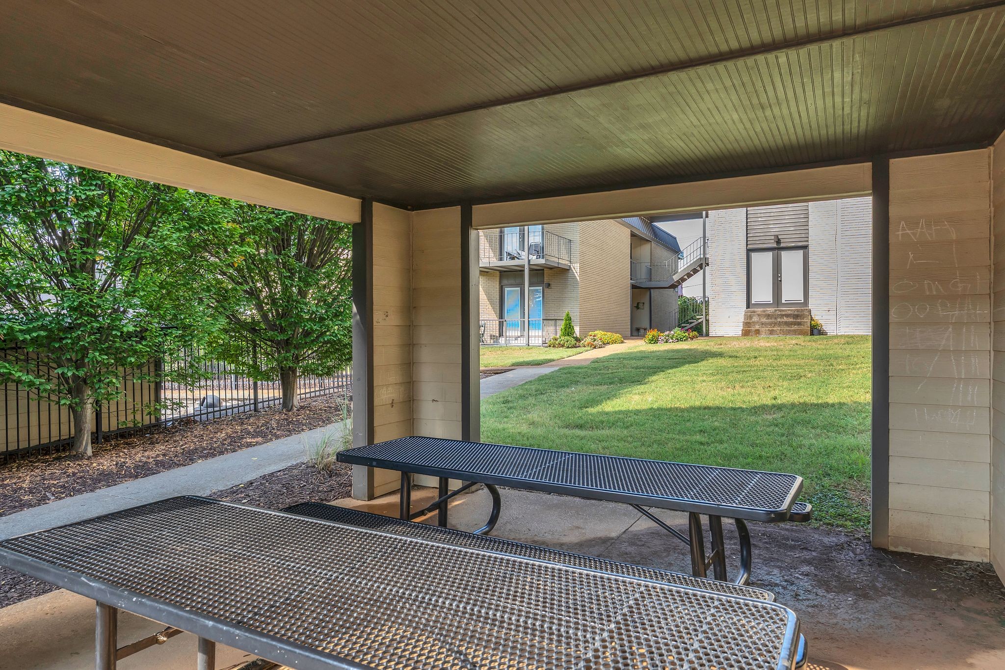 6680 Charlotte Pike Unit: E1