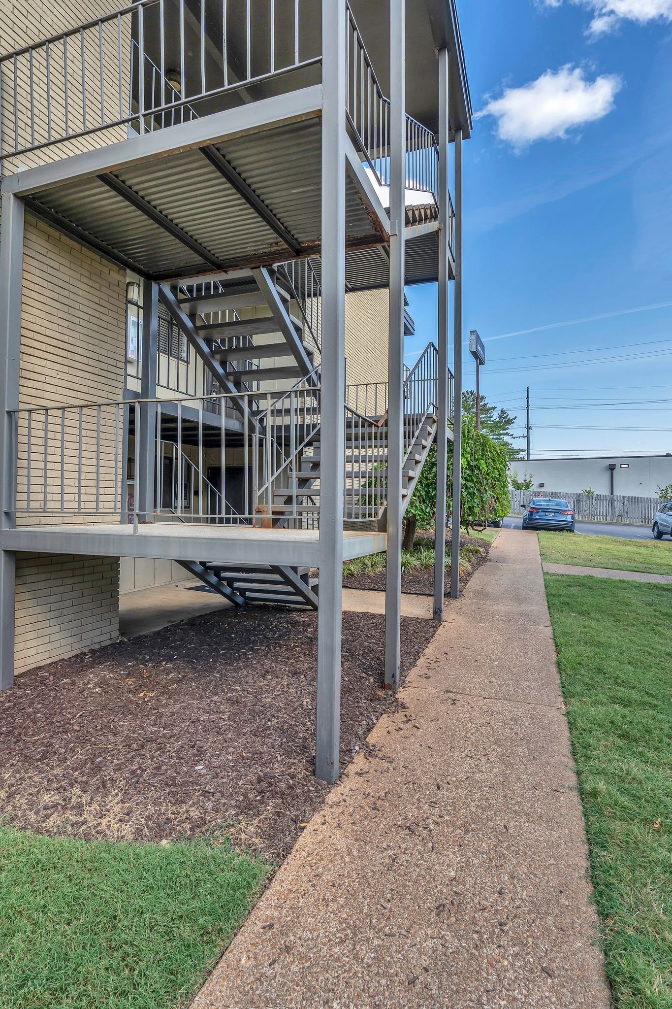6680 Charlotte Pike Unit: E1