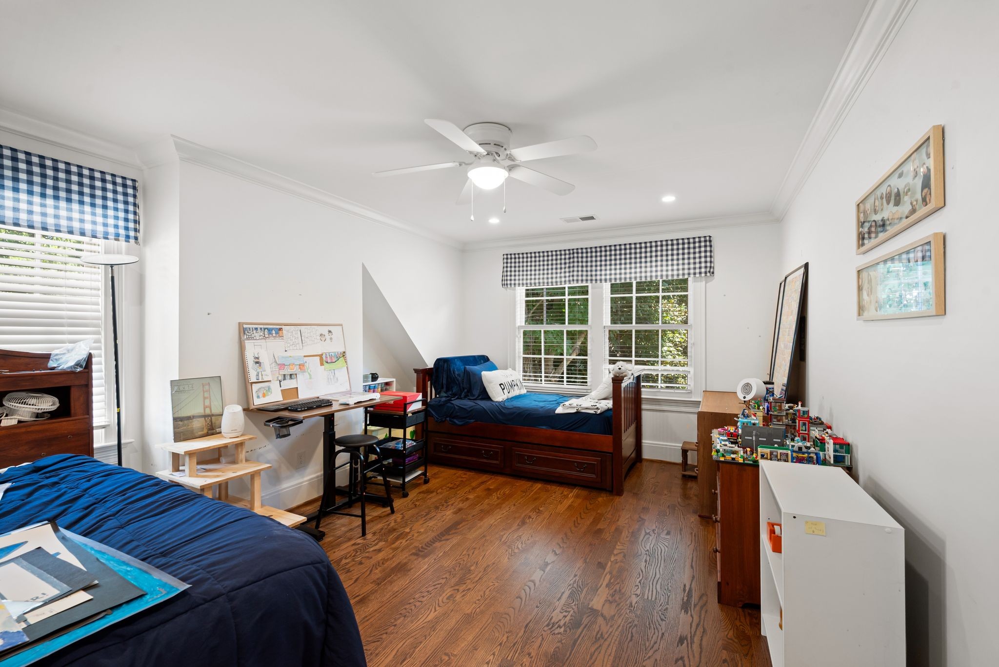 121 Blackburn Ave