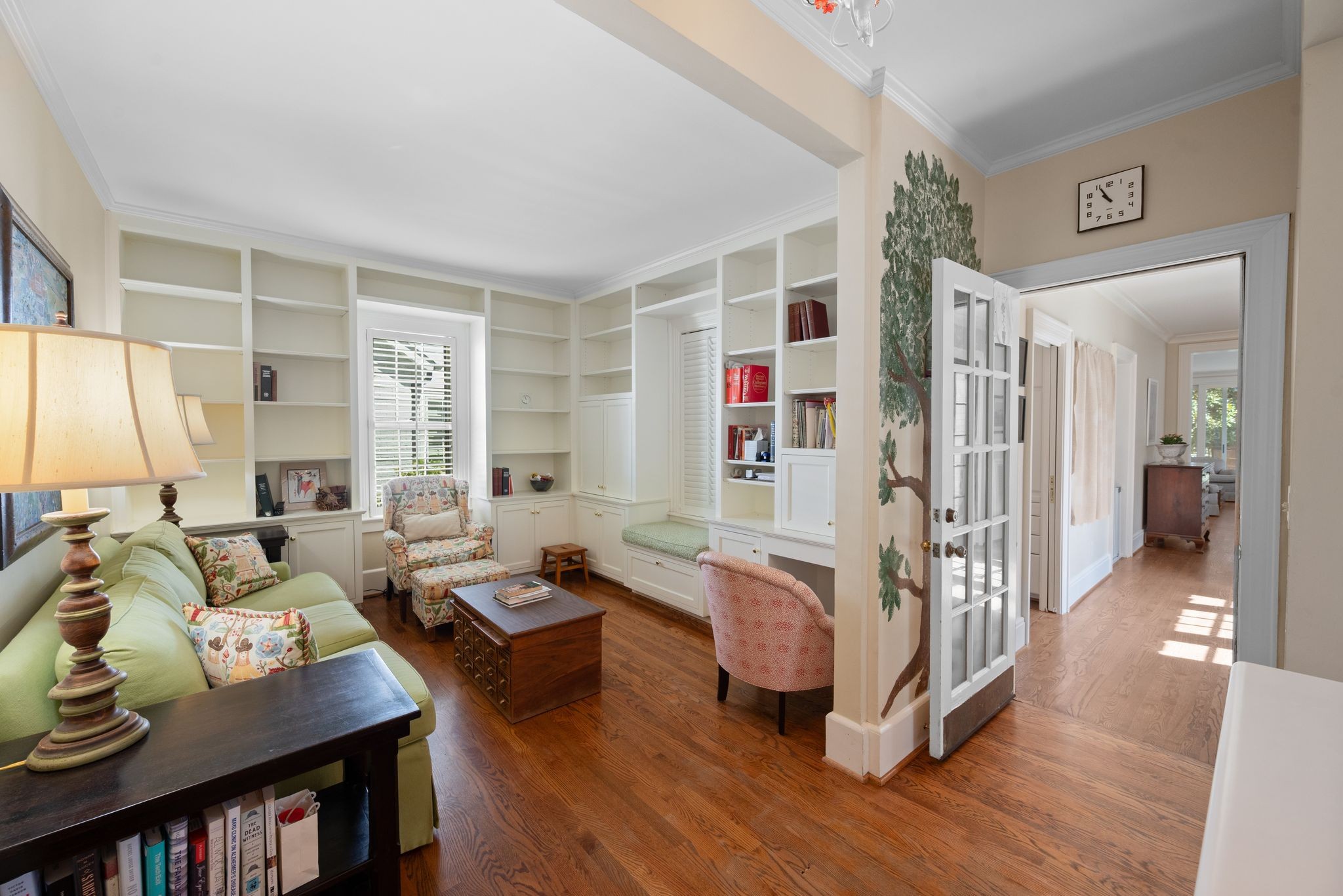 121 Blackburn Ave