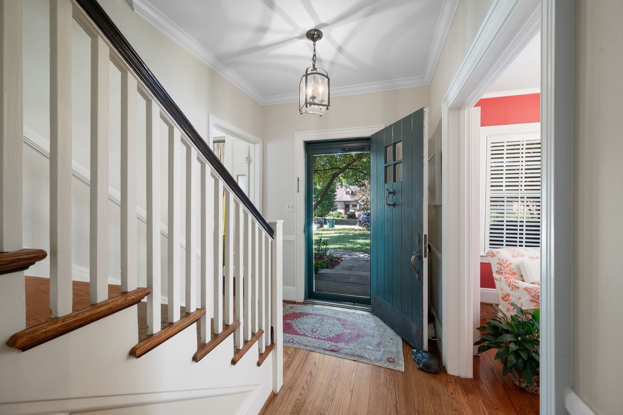 121 Blackburn Ave
