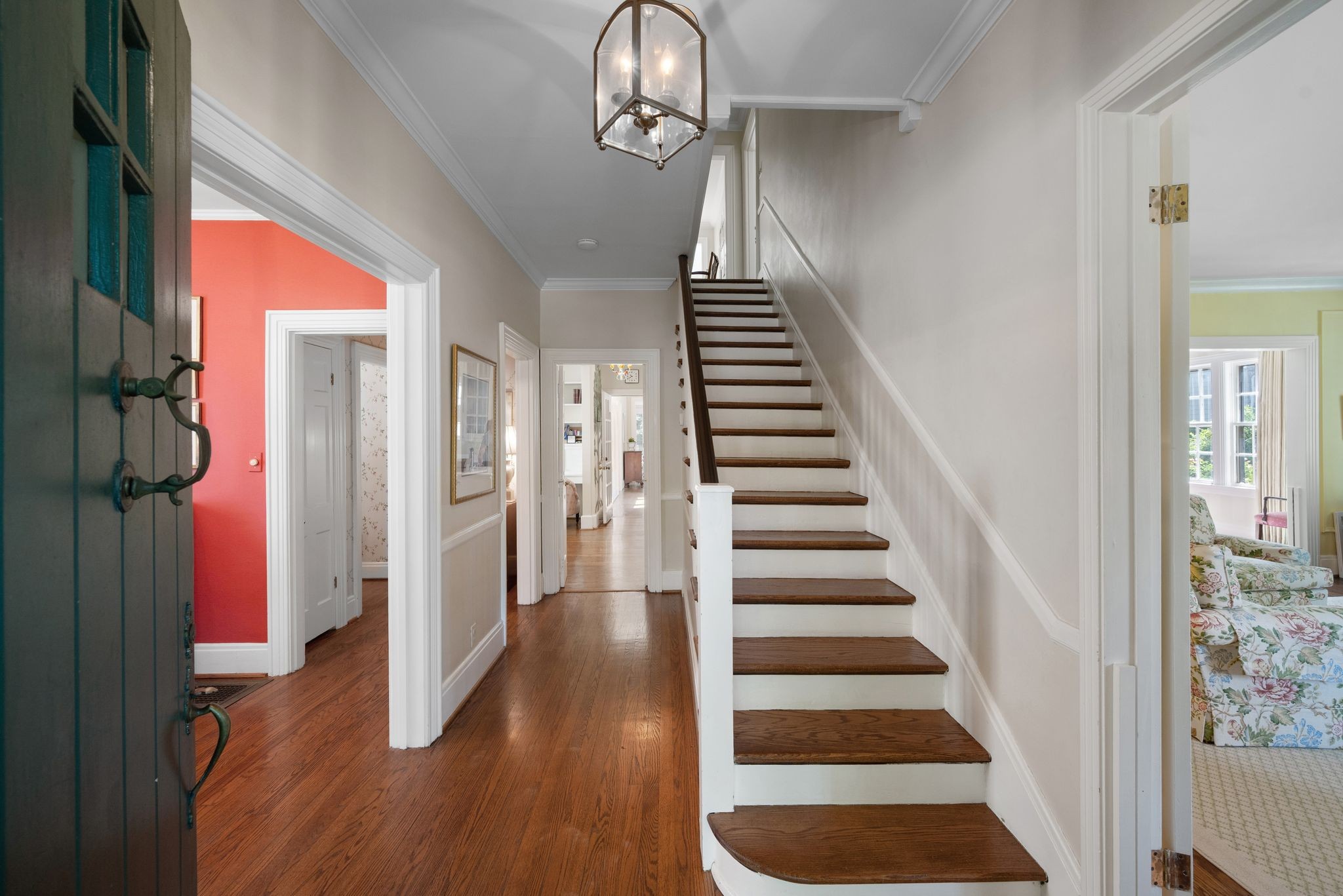 121 Blackburn Ave