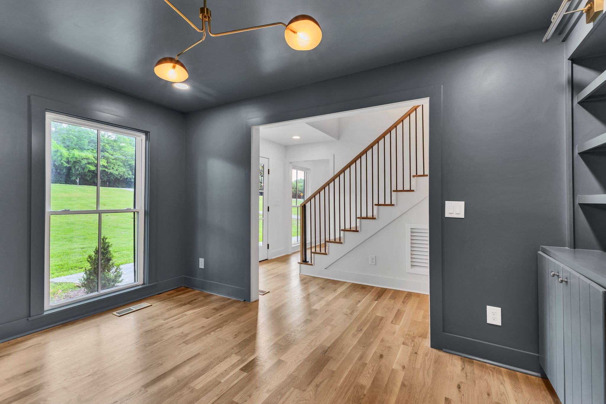 2513 Hillsboro Road