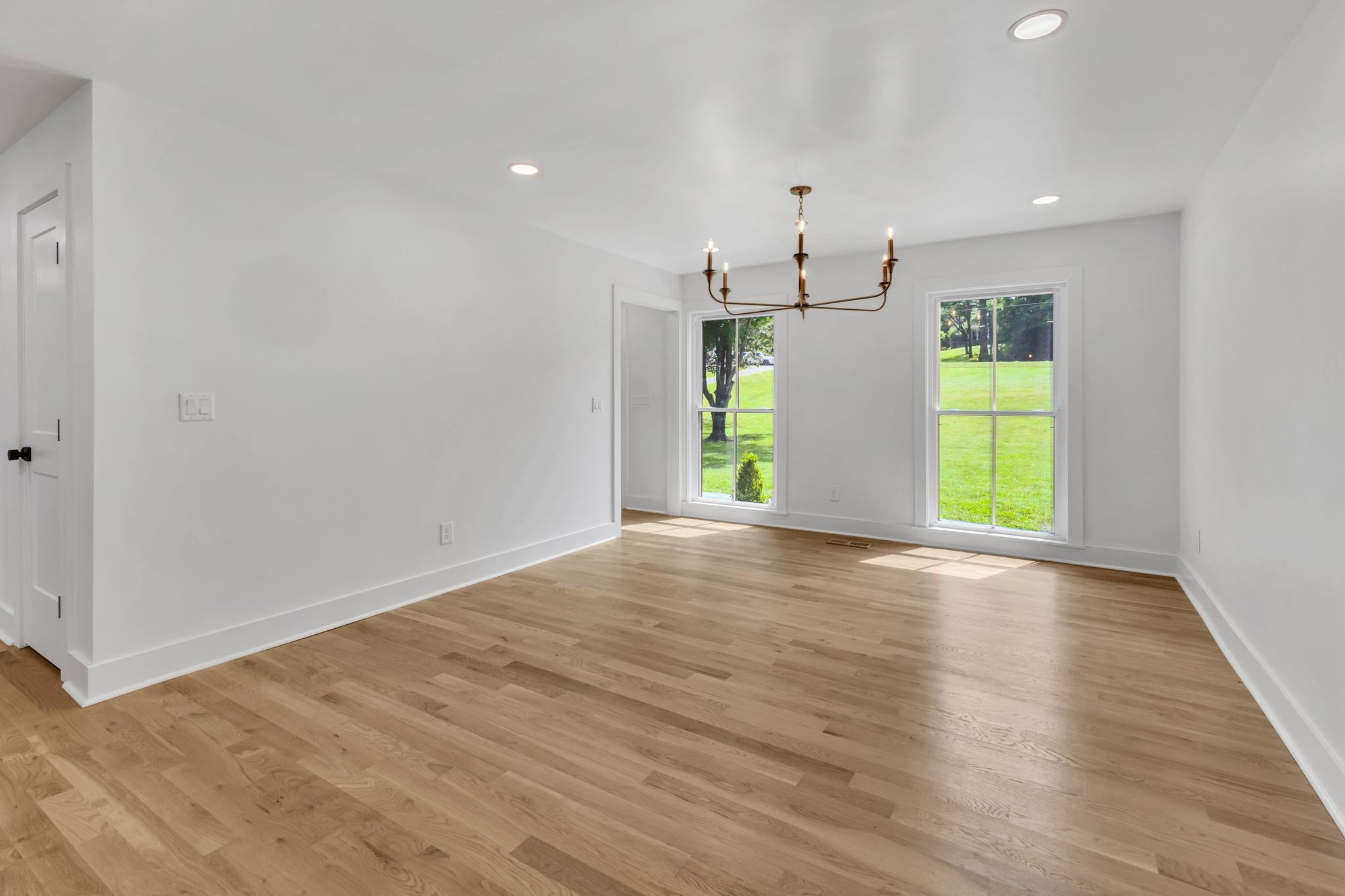 2513 Hillsboro Road
