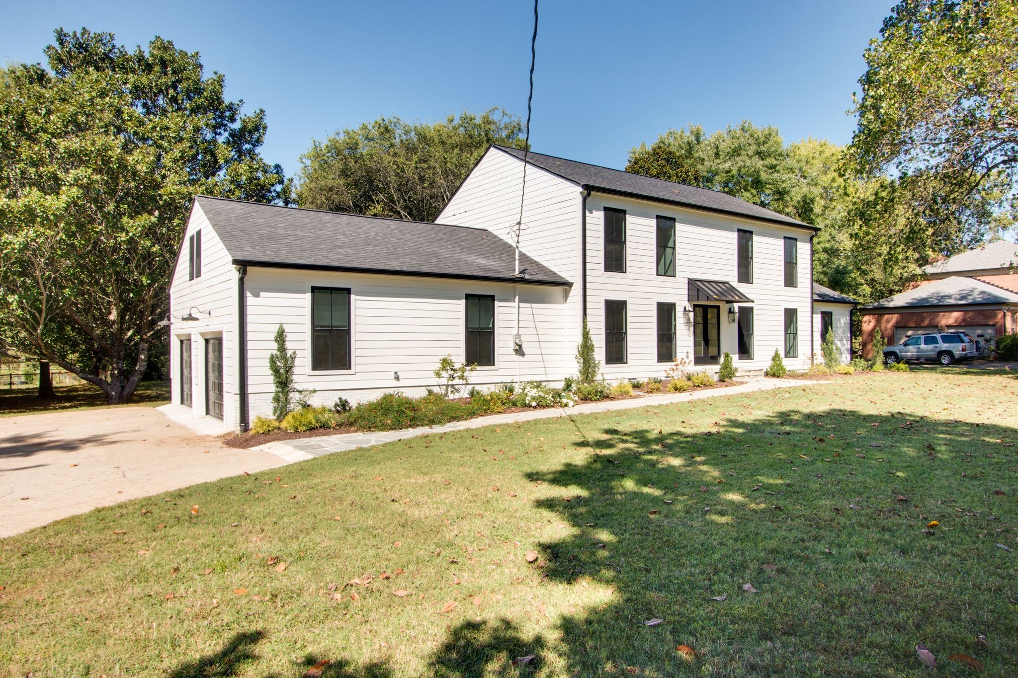 2513 Hillsboro Road