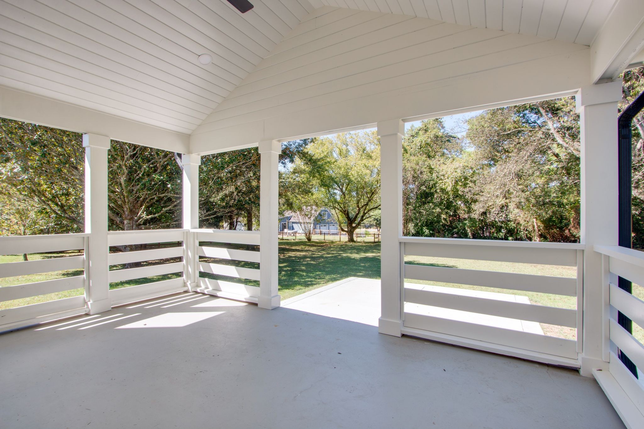 2513 Hillsboro Road