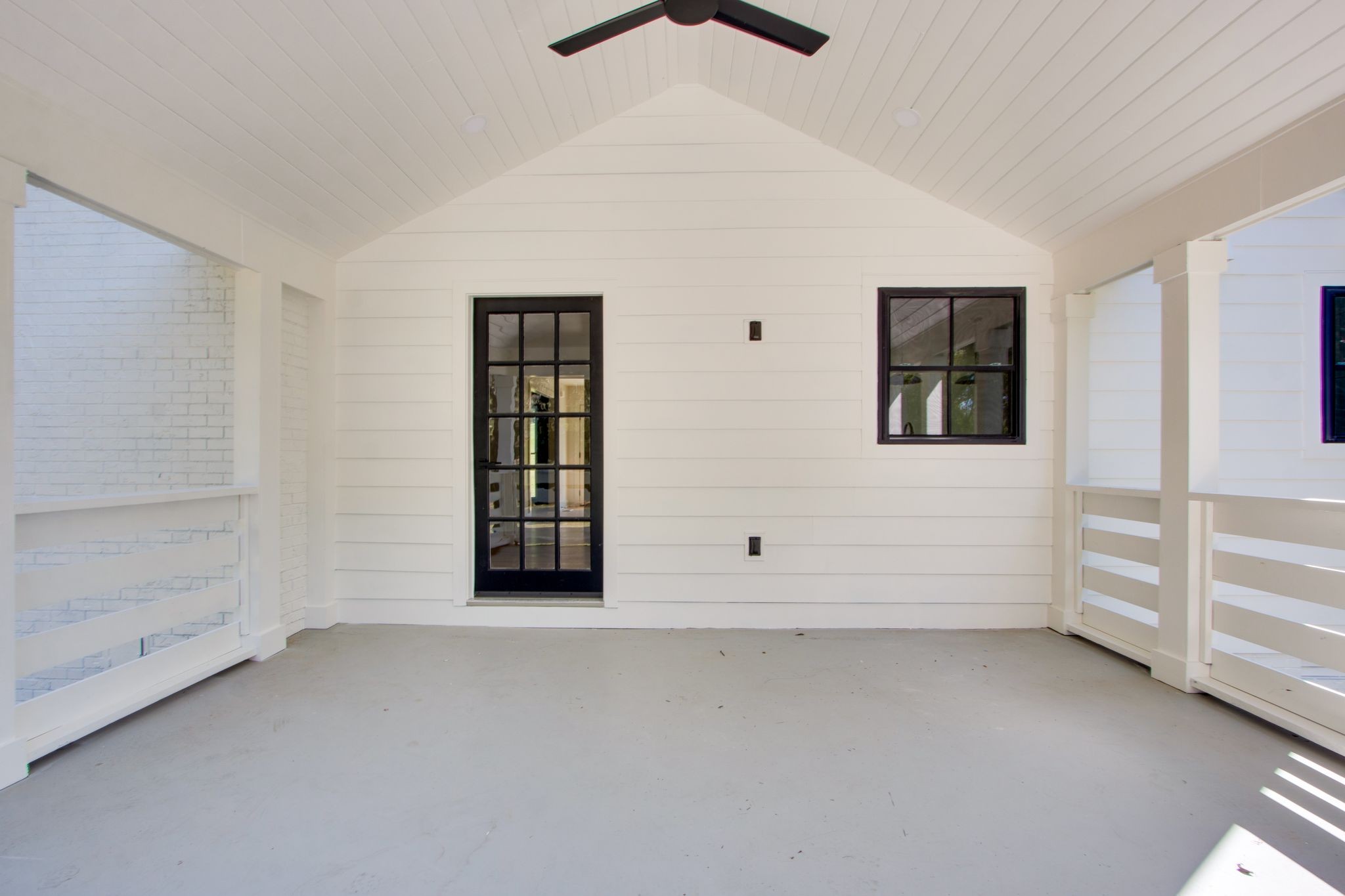2513 Hillsboro Road