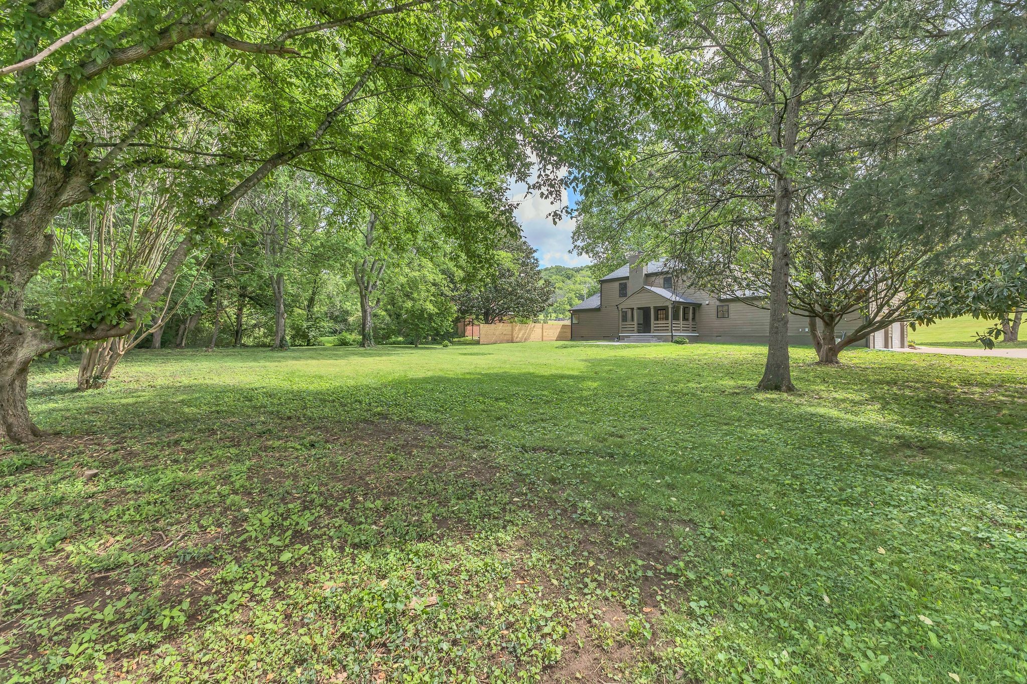 2513 Hillsboro Road