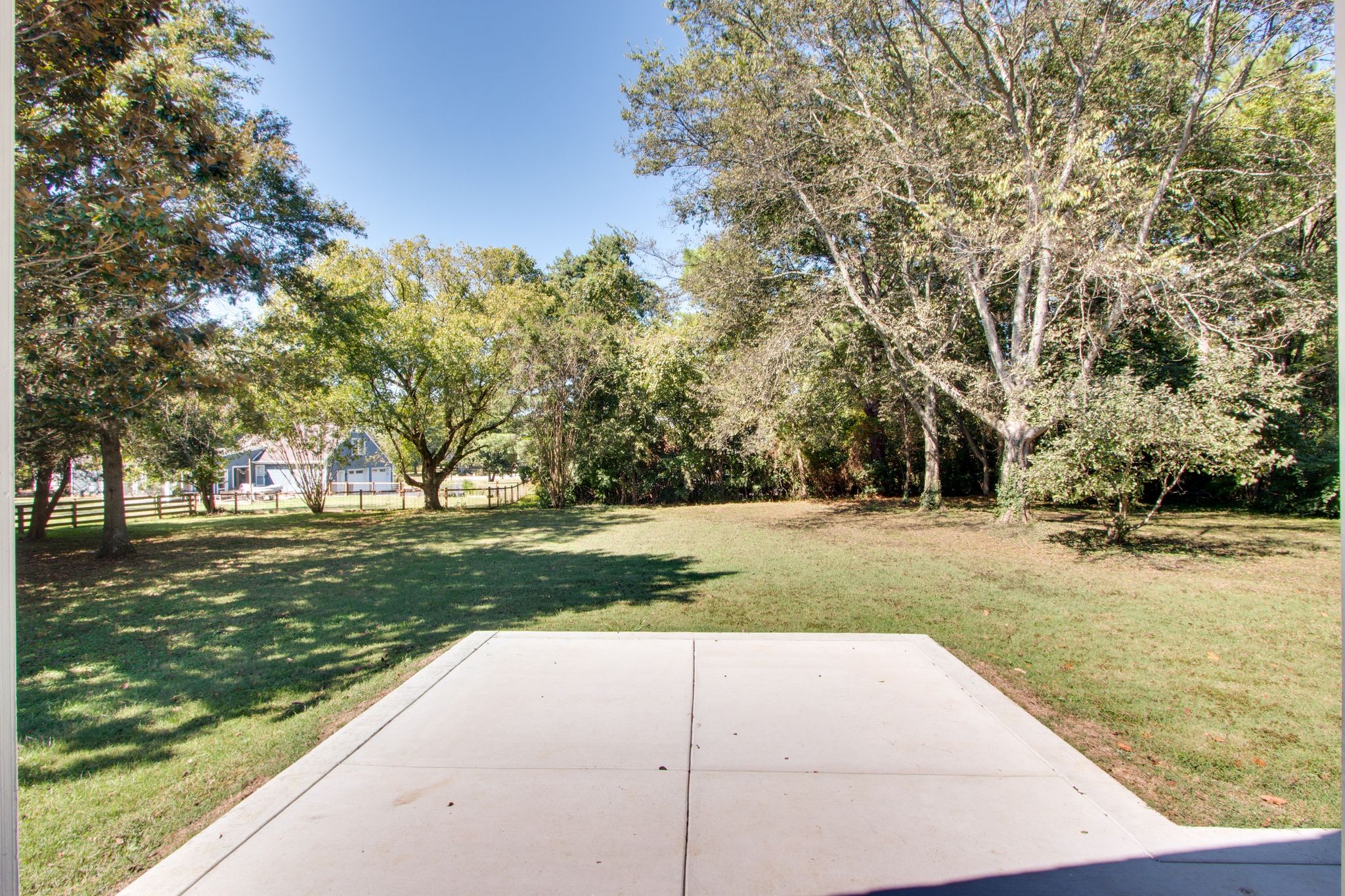 2513 Hillsboro Road