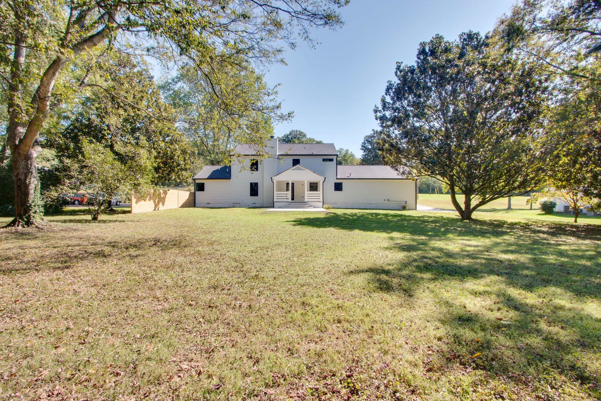 2513 Hillsboro Road