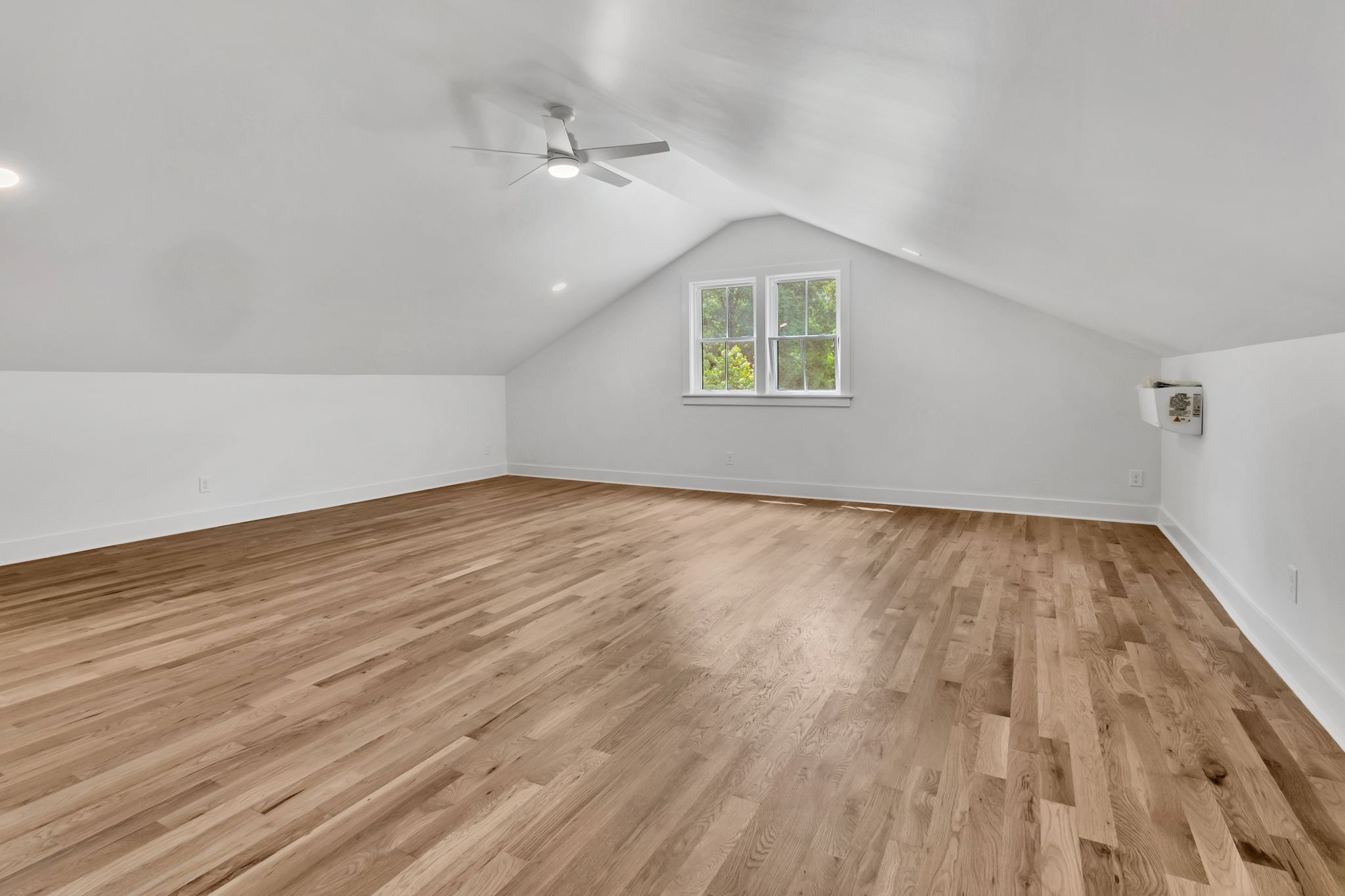 2513 Hillsboro Road