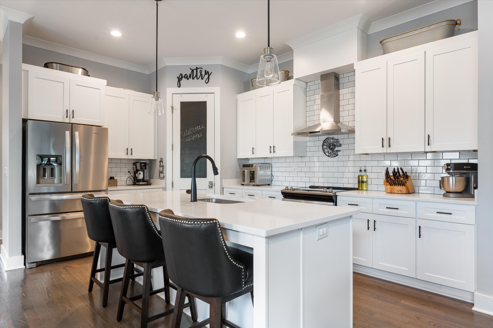 5806 Carl Pl Unit: A