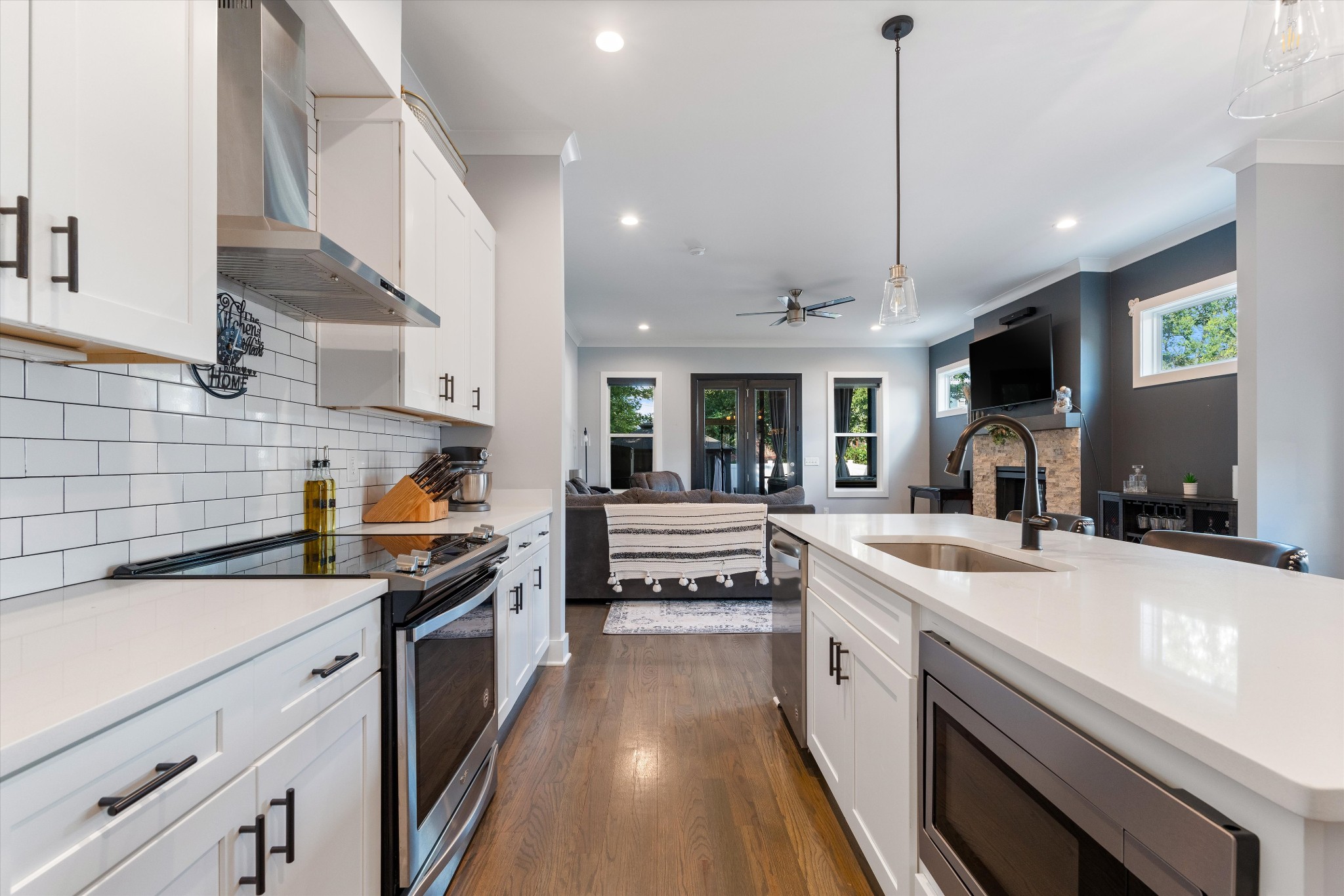 5806 Carl Pl Unit: A