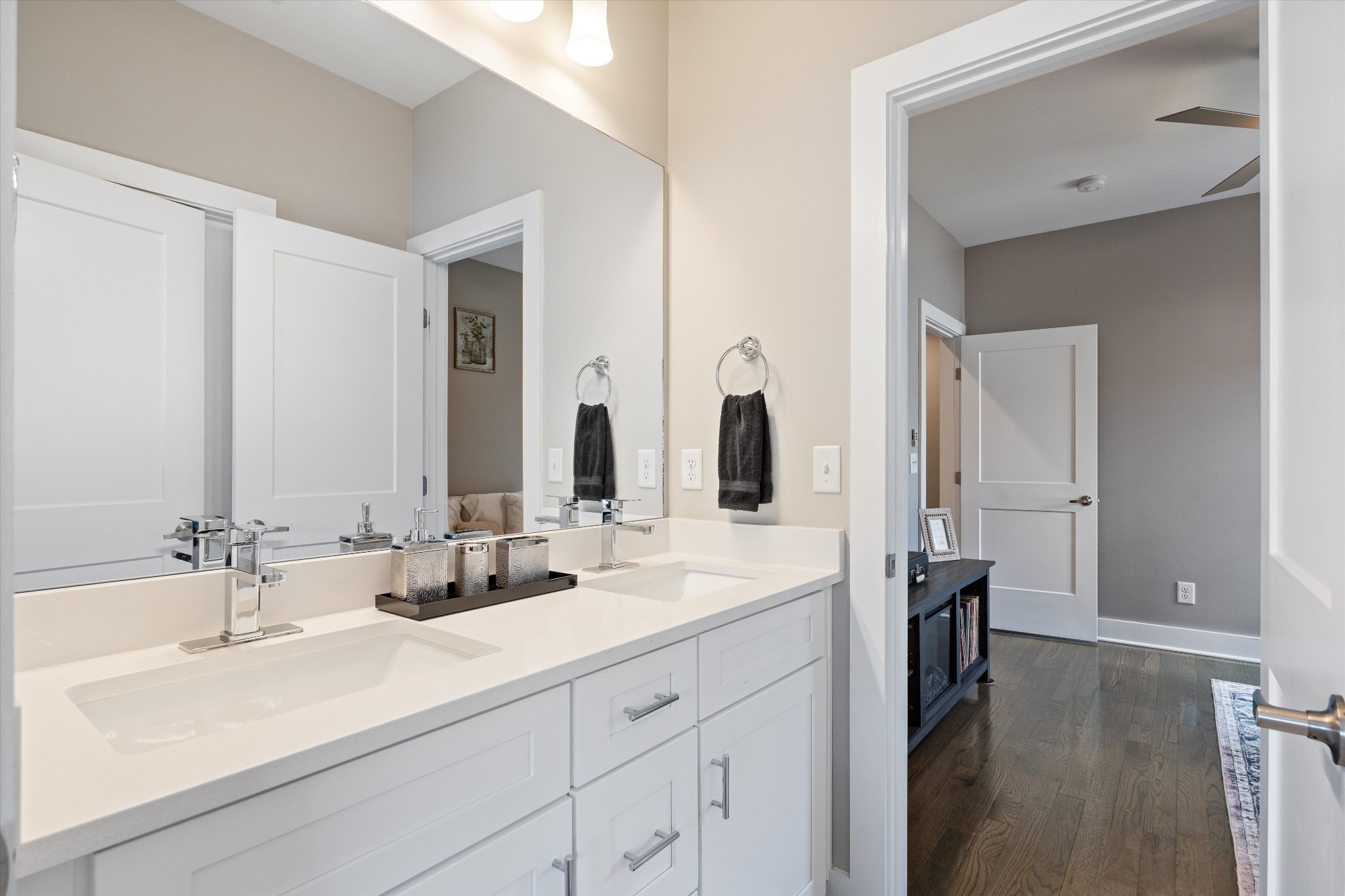 5806 Carl Pl Unit: A
