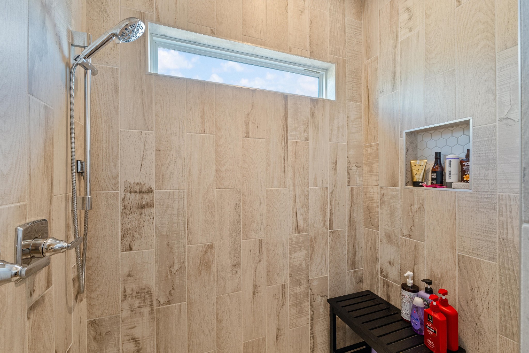 5806 Carl Pl Unit: A