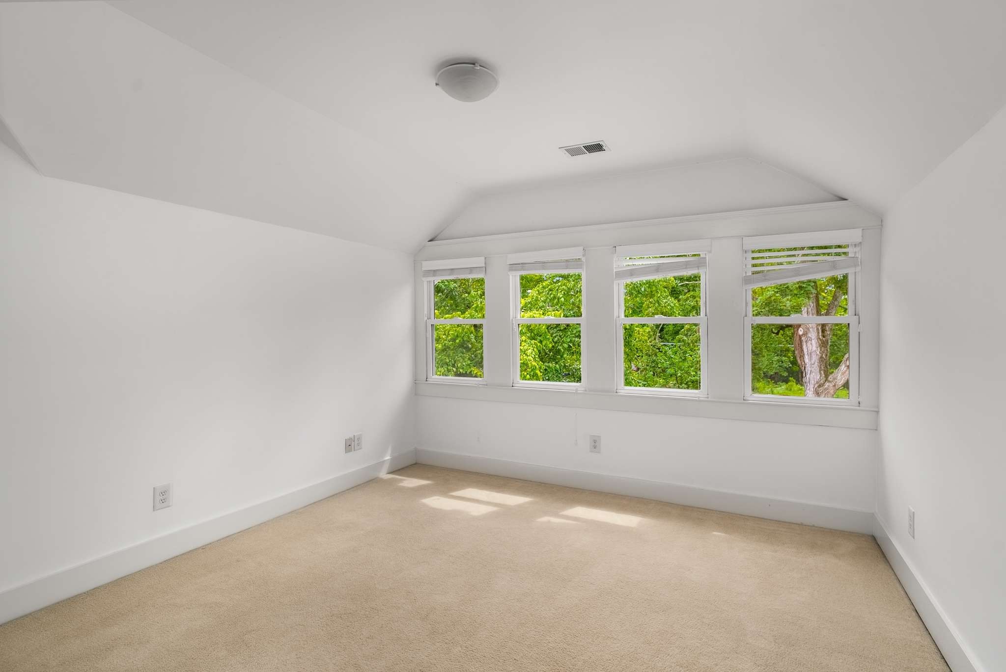 162 Woodmont Blvd