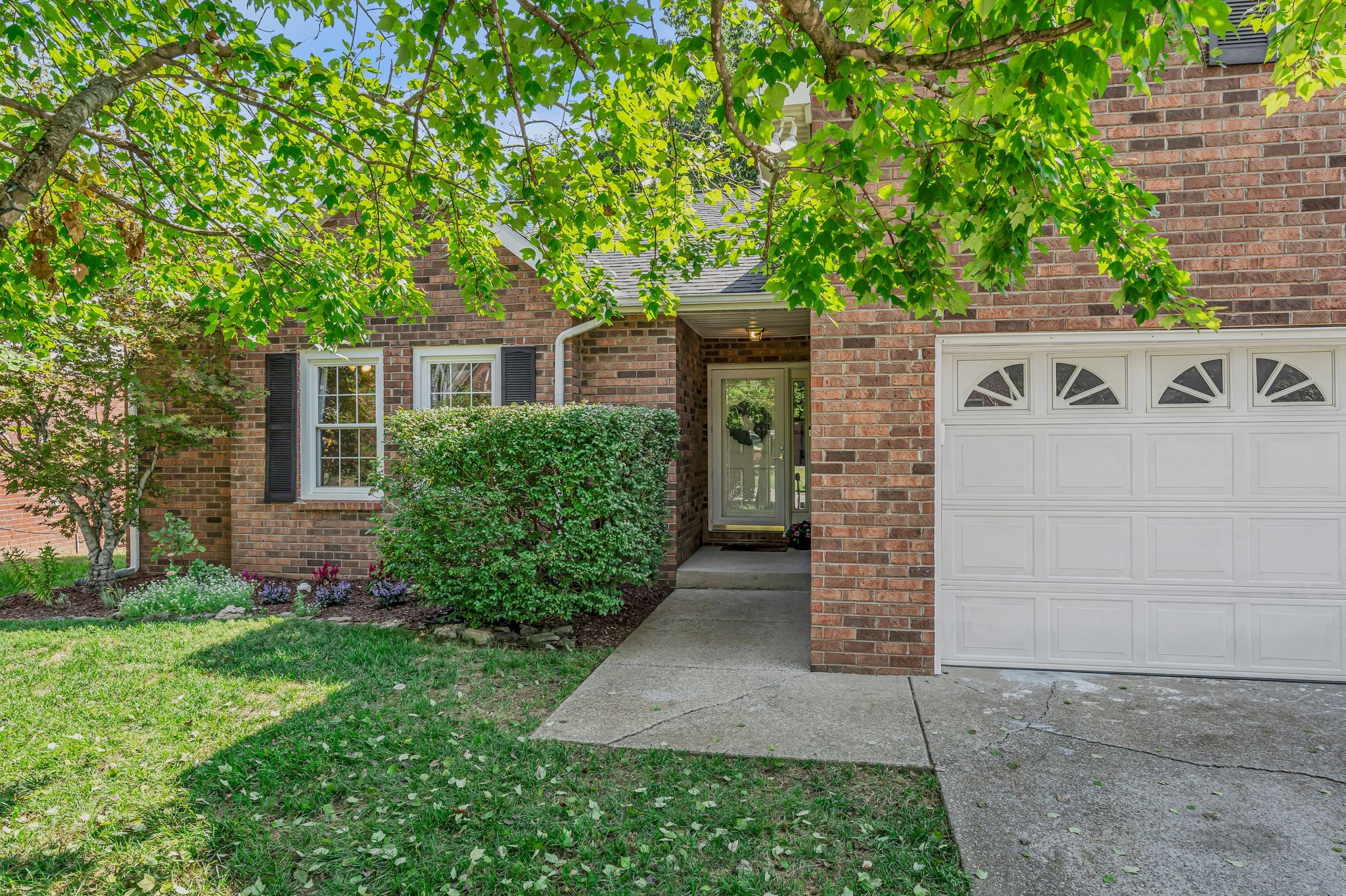 6933 Somerset Farms Cir
