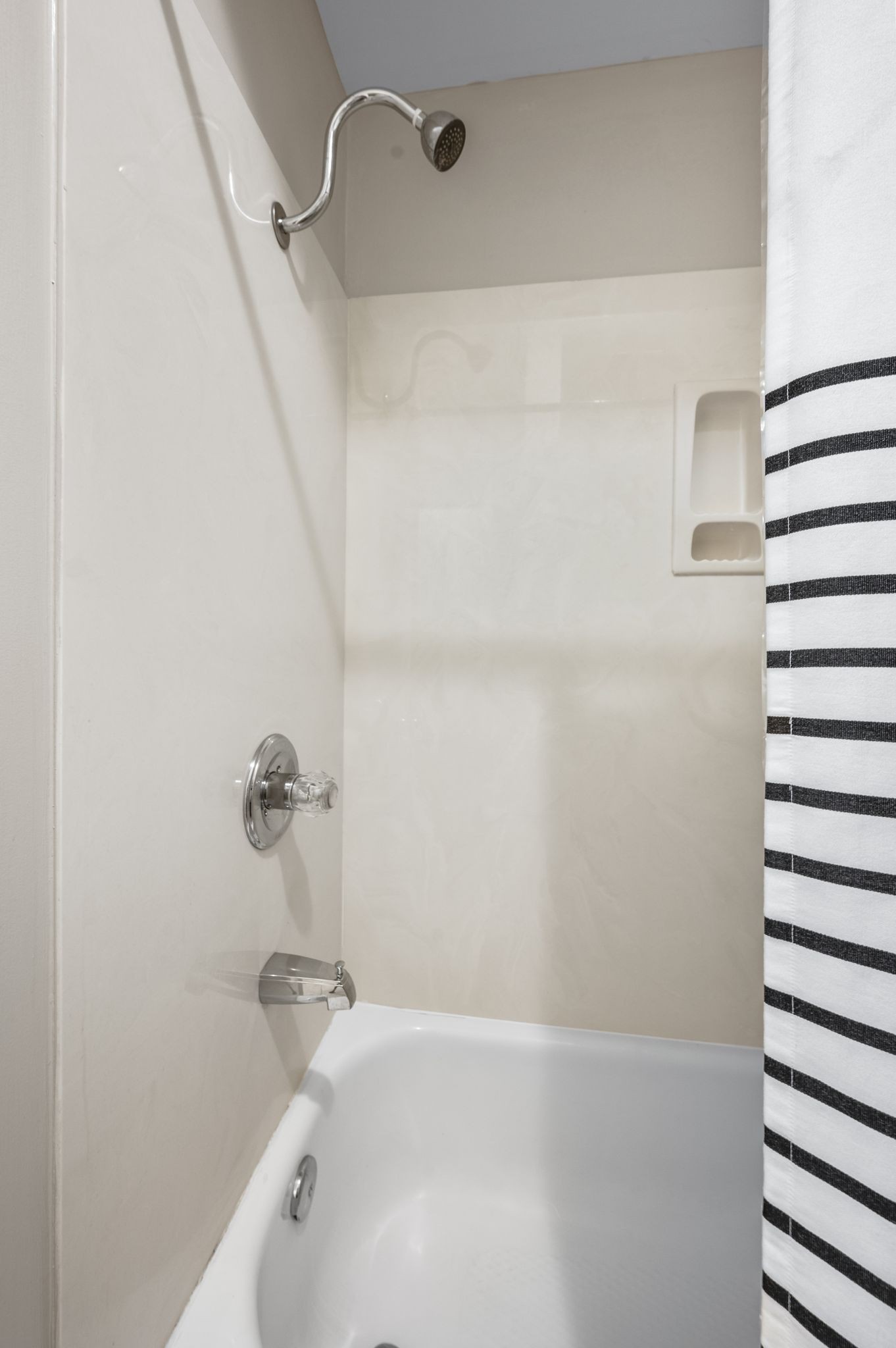 6820 Highway 70, S Unit: 407