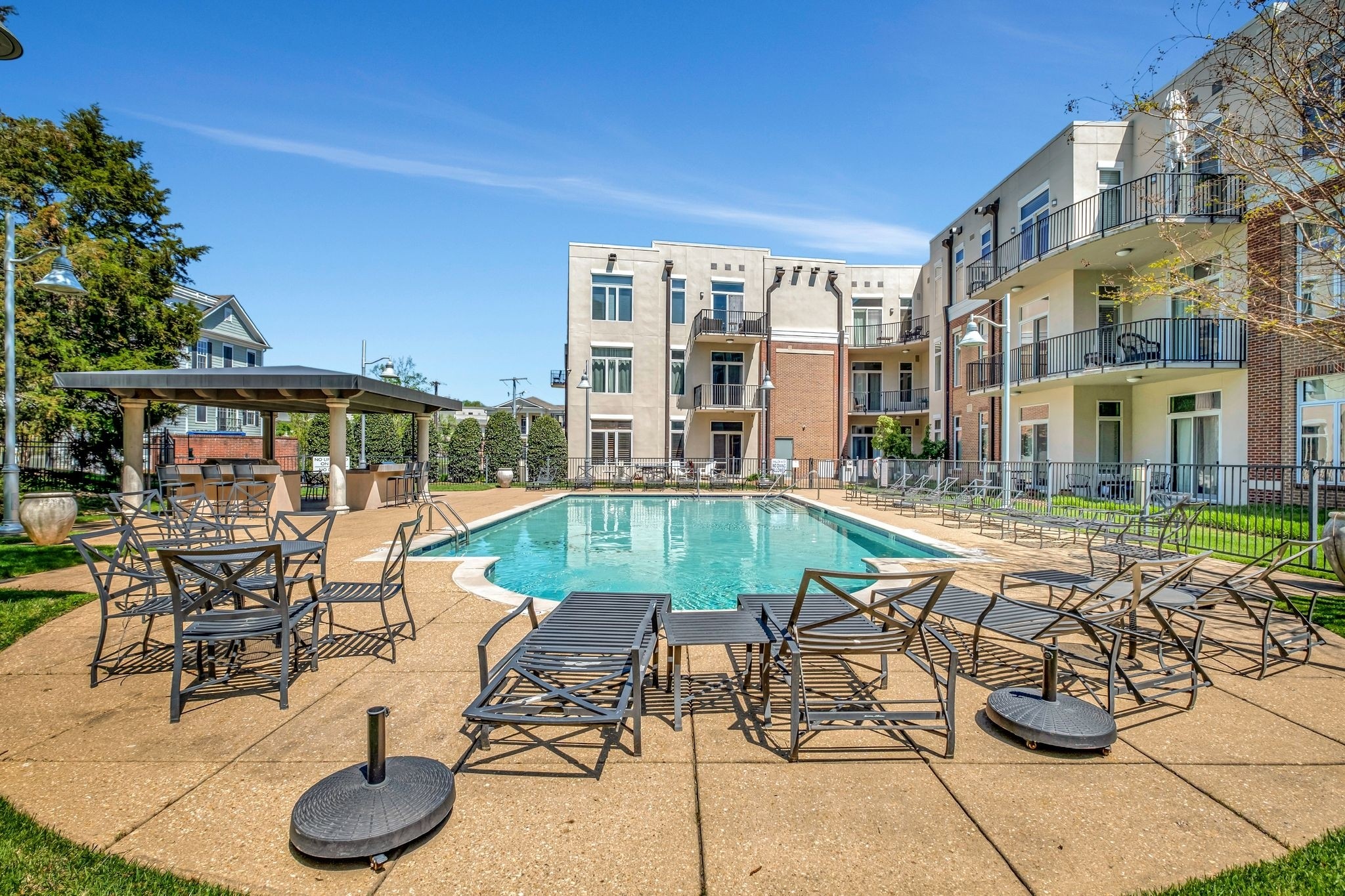 205 31st Ave, N Unit: 211
