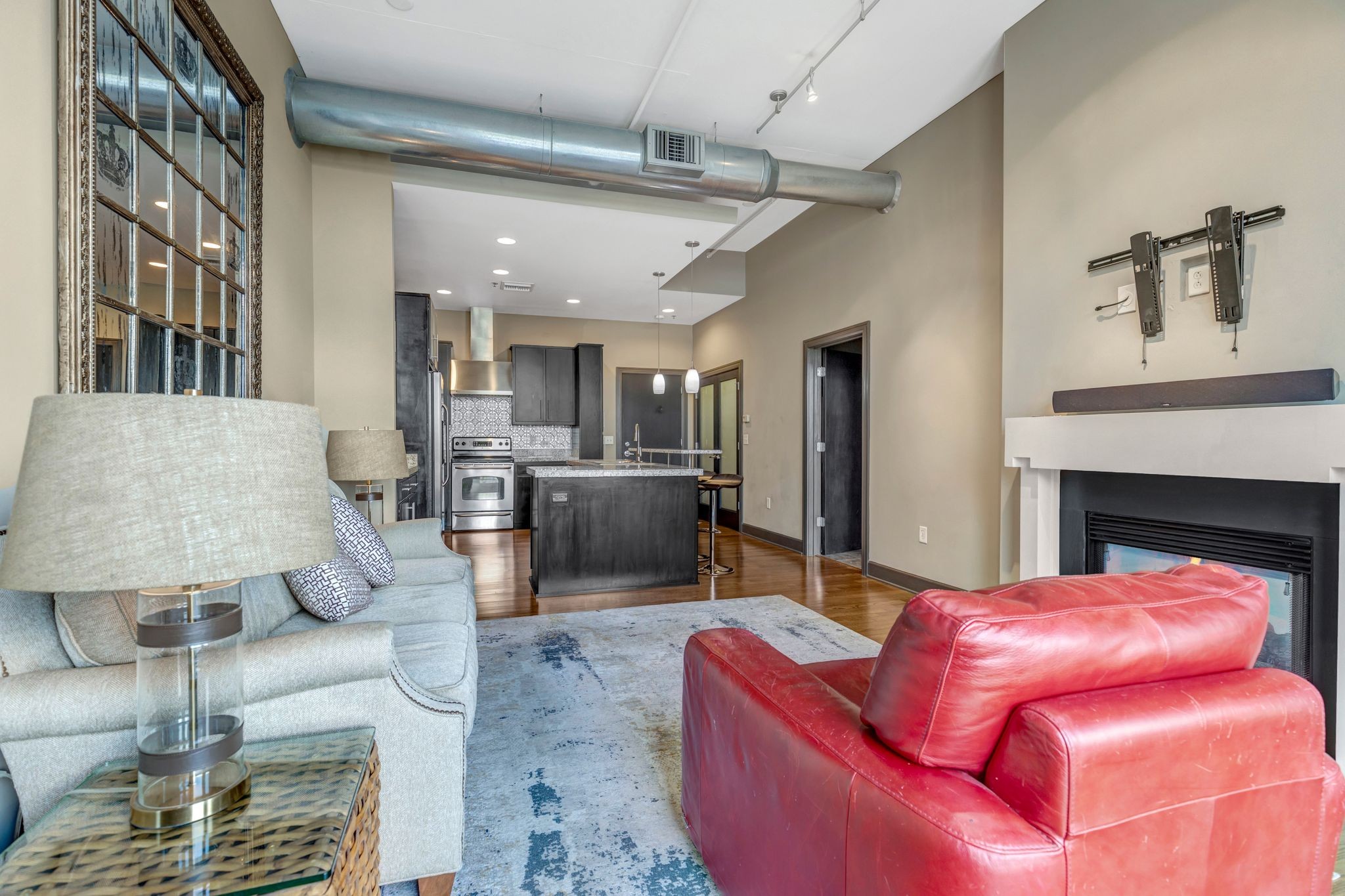 205 31st Ave, N Unit: 211