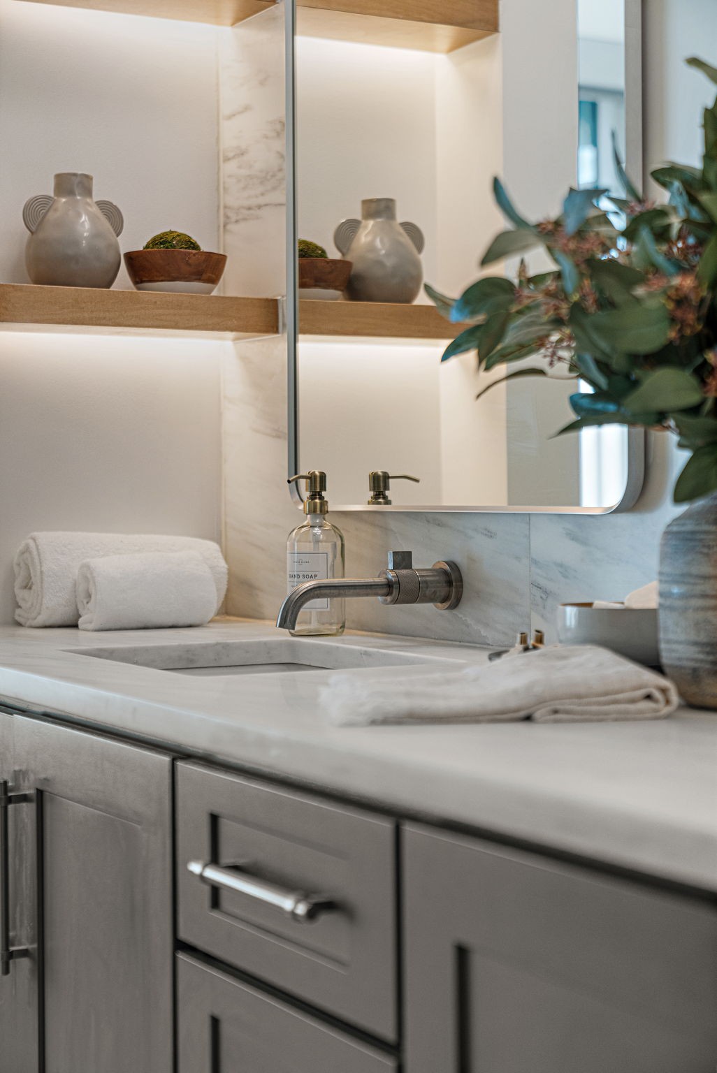 1616 West End Ave Unit: 2005