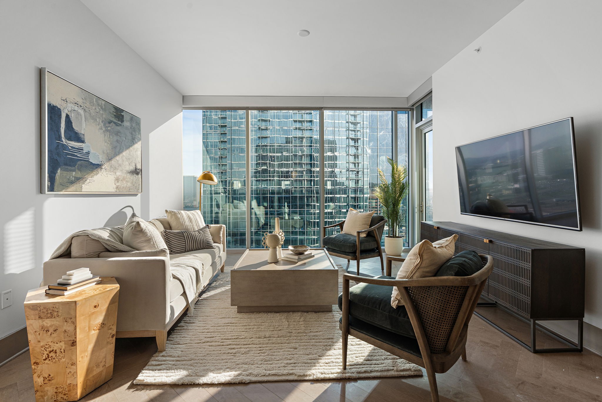 1616 West End Ave Unit: 2005