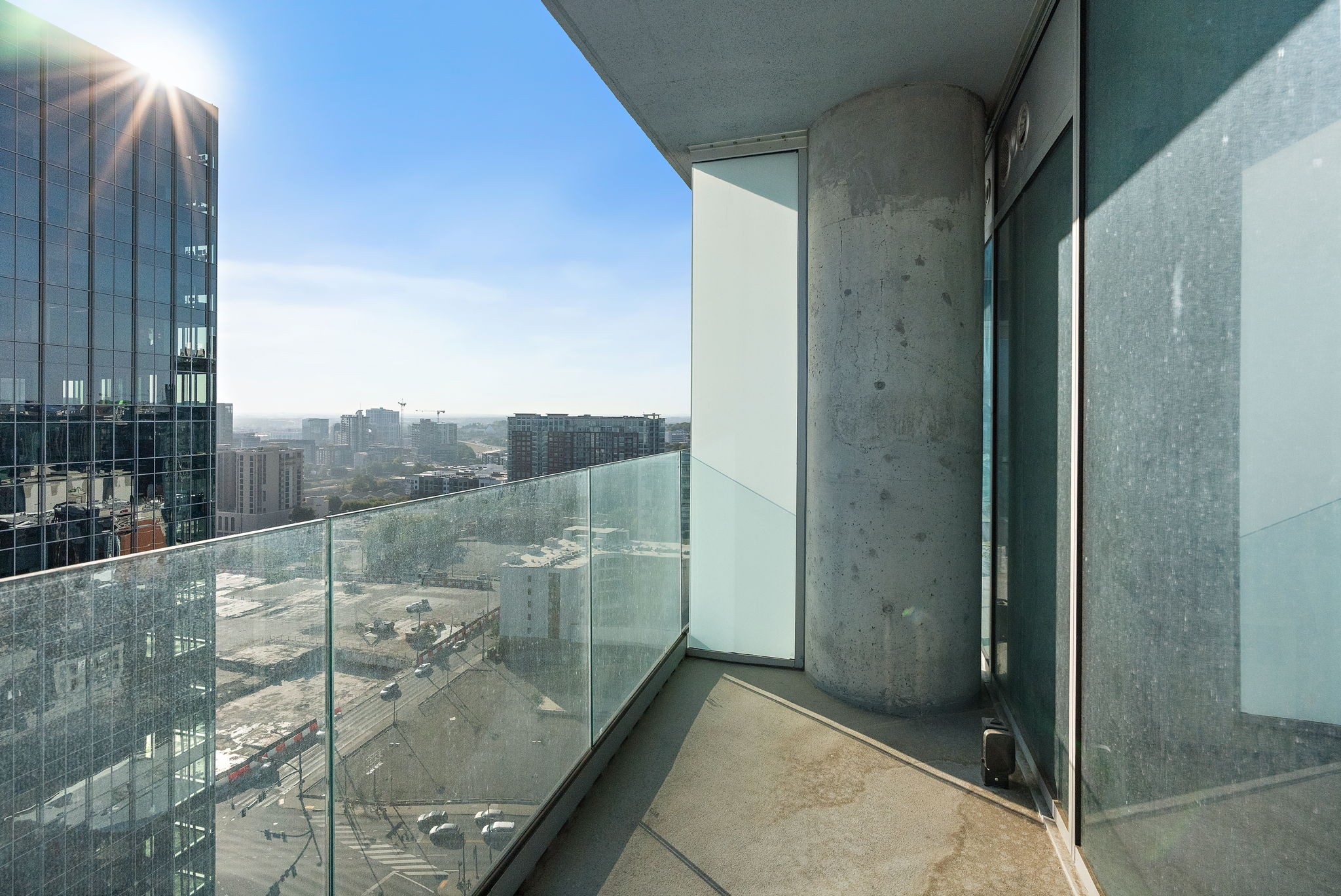 1616 West End Ave Unit: 2005