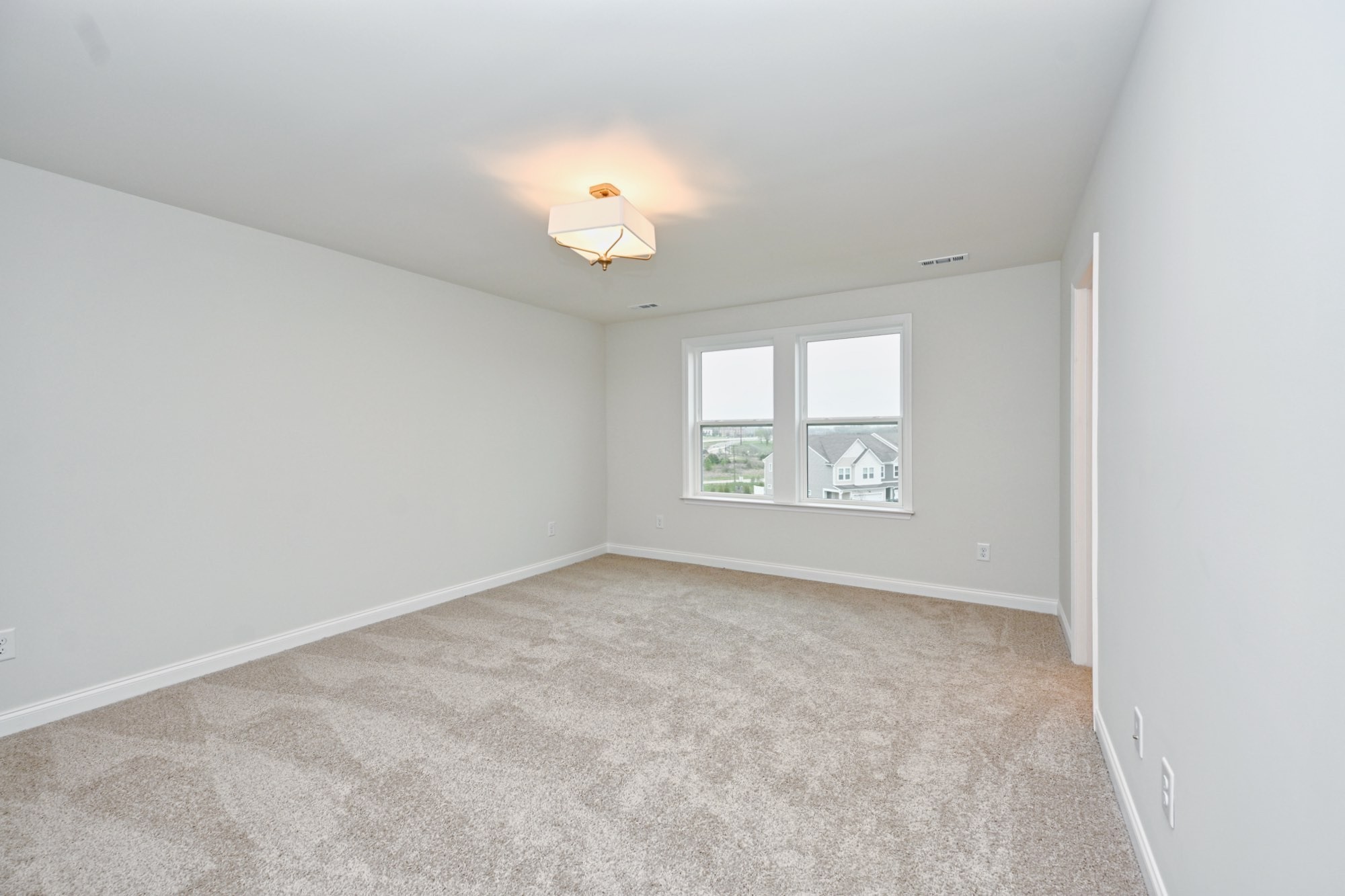 2305 Juneau Ln