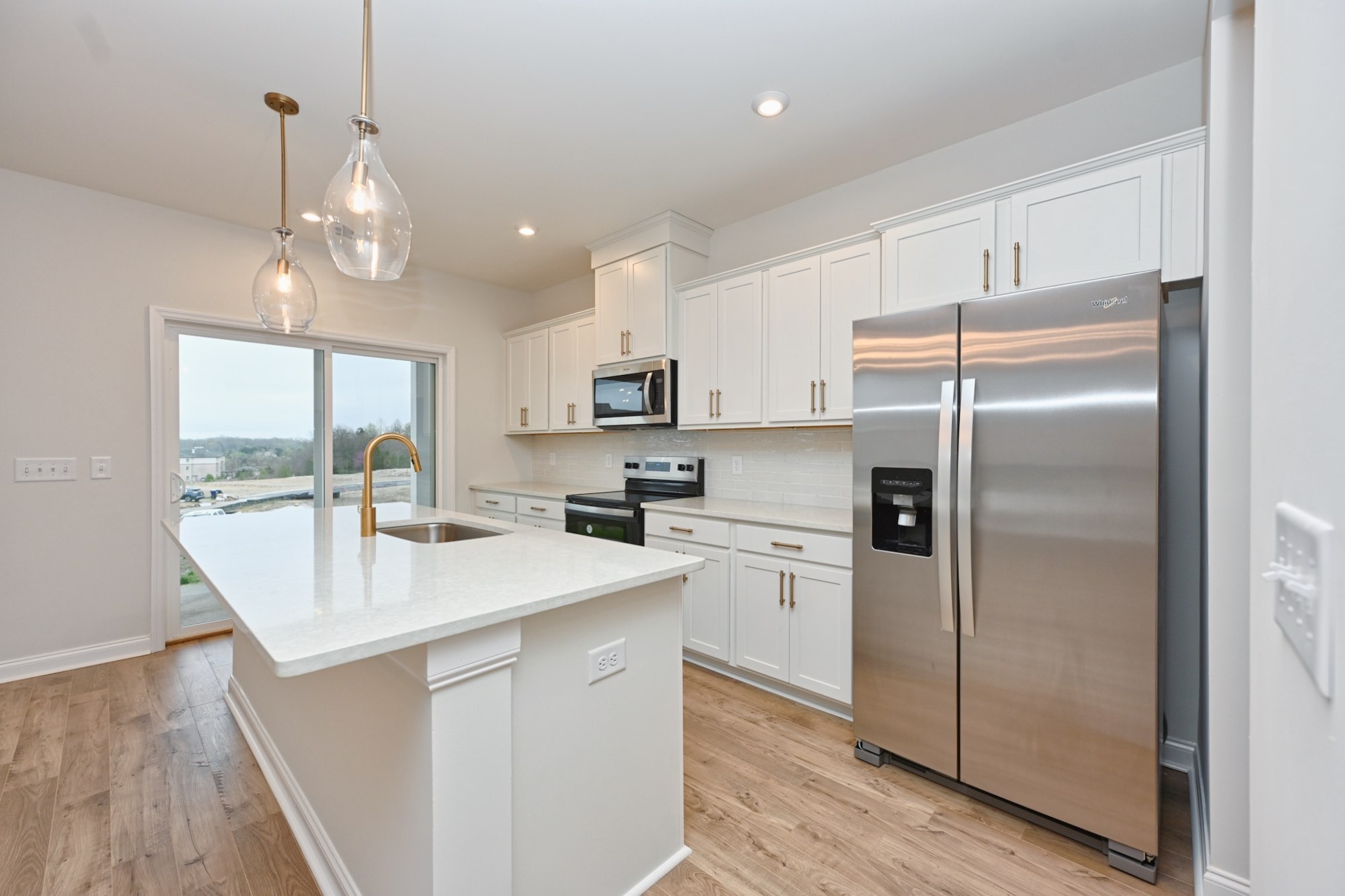 2305 Juneau Ln