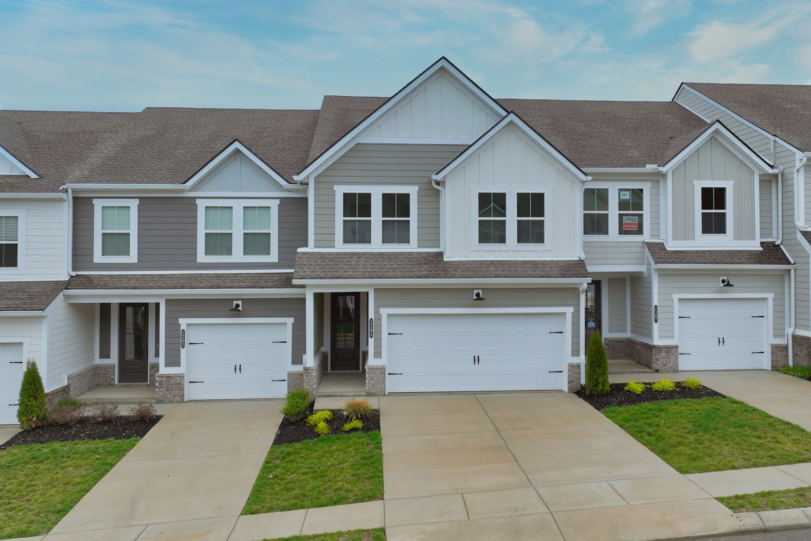 2305 Juneau Ln