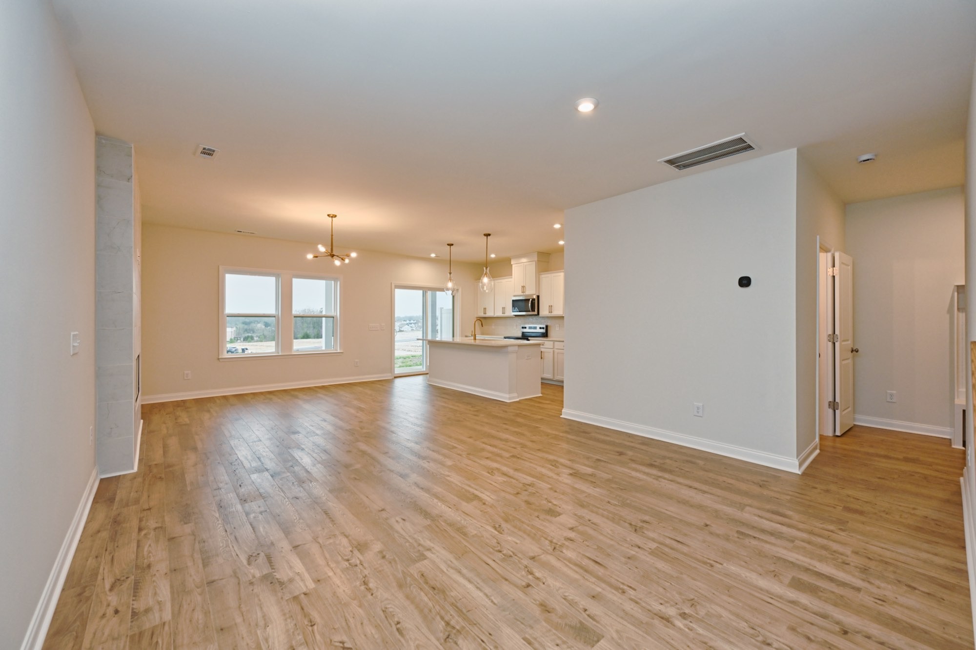 2305 Juneau Ln