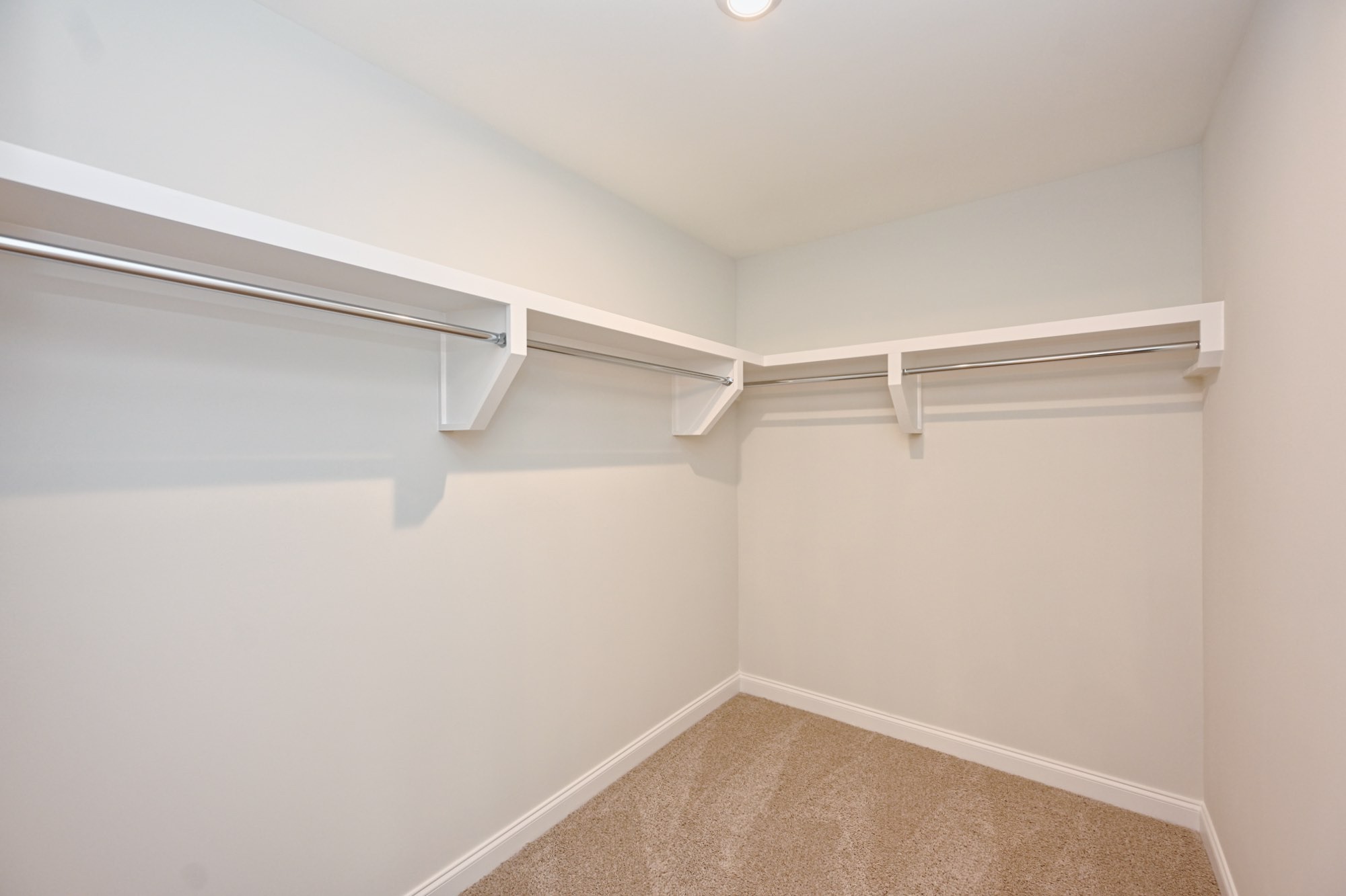 2305 Juneau Ln