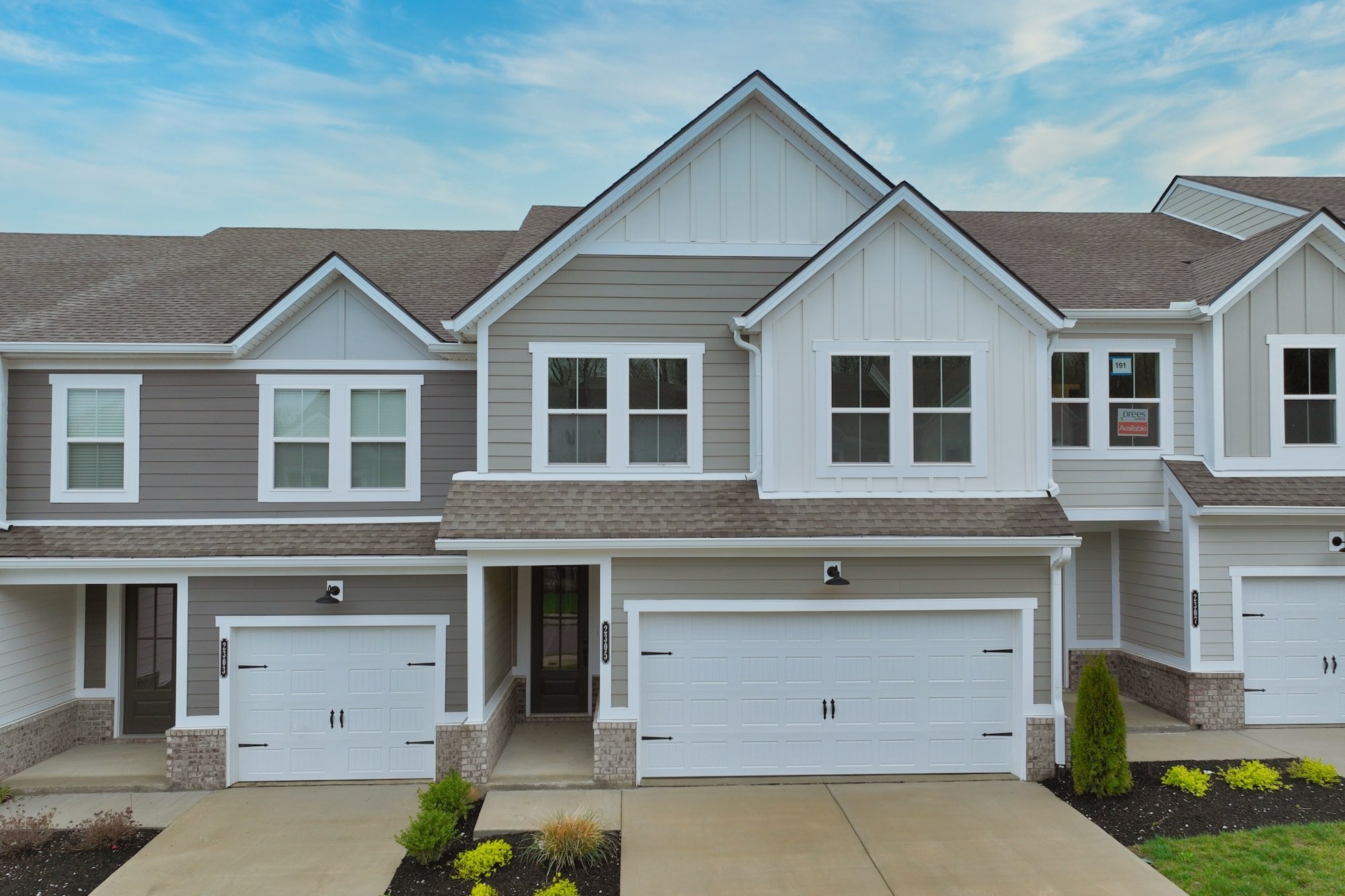 2305 Juneau Ln
