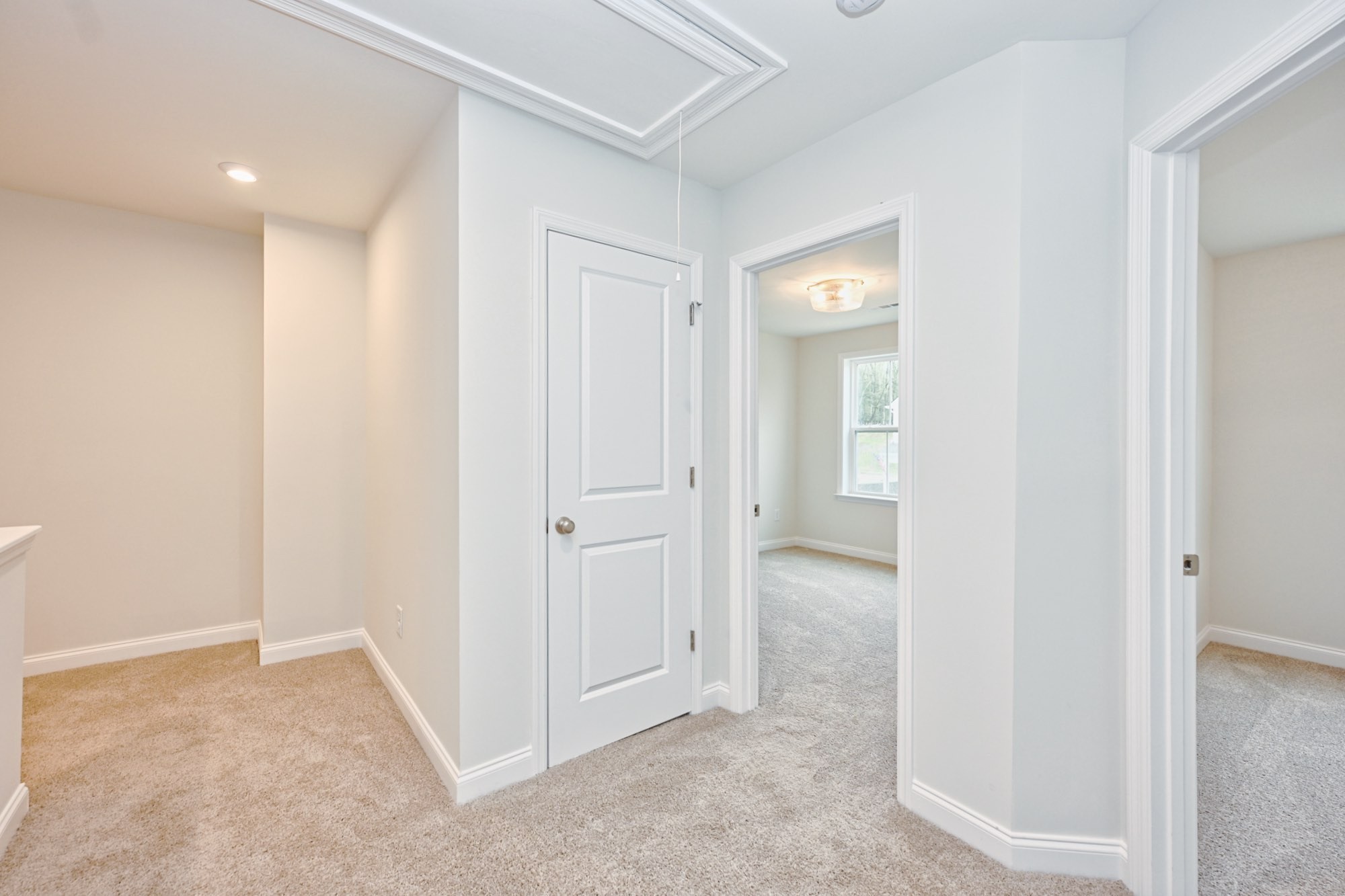 2305 Juneau Ln