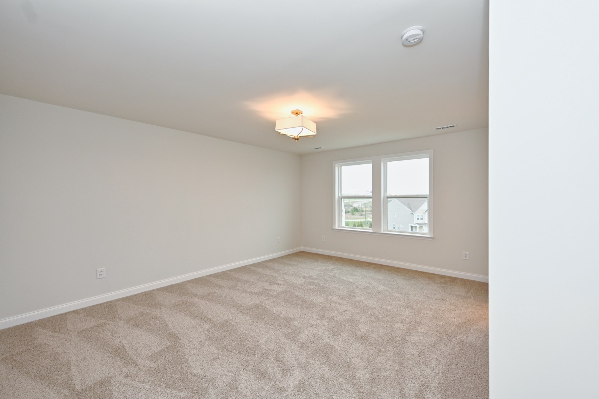 2305 Juneau Ln