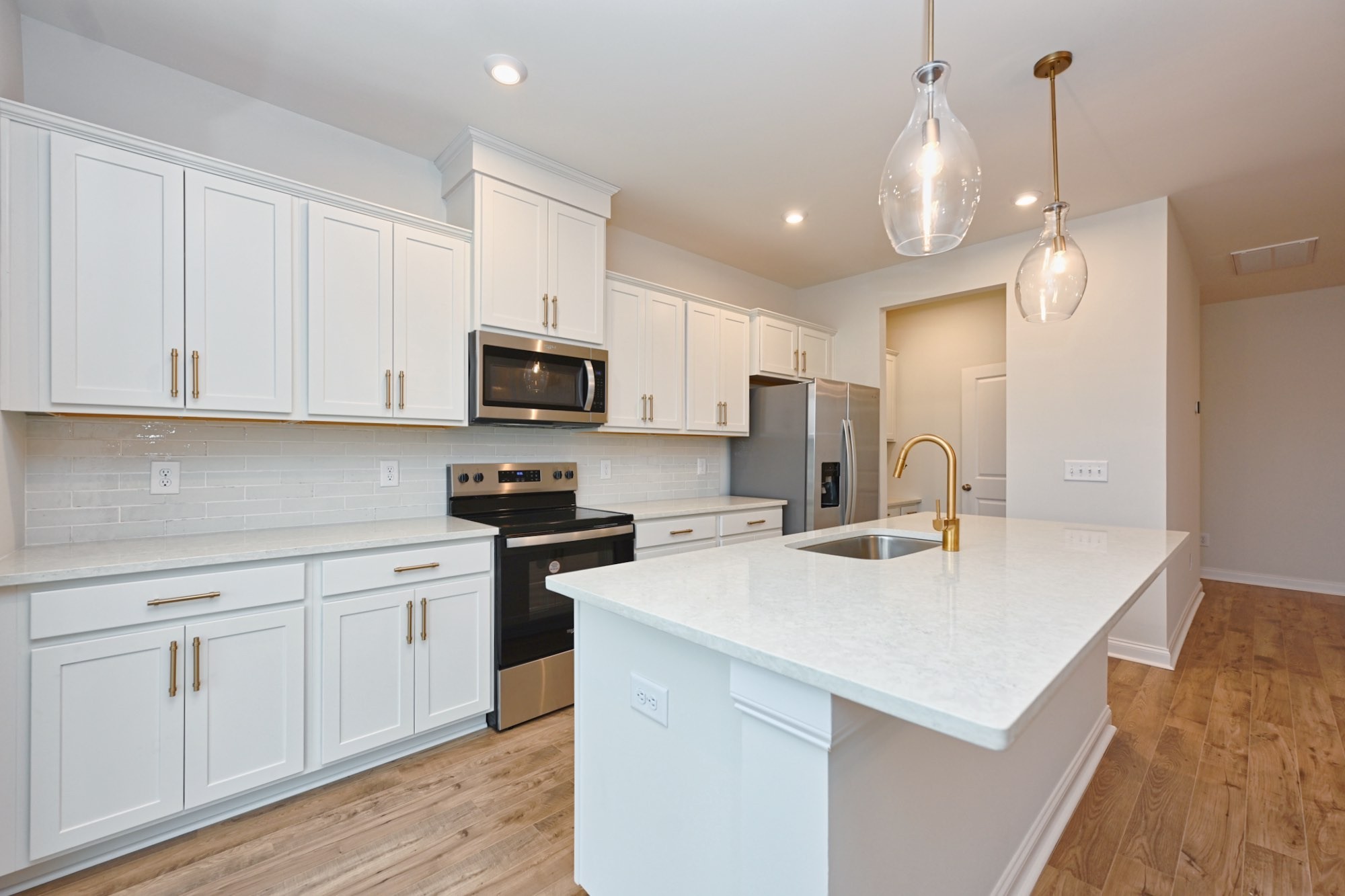 2305 Juneau Ln