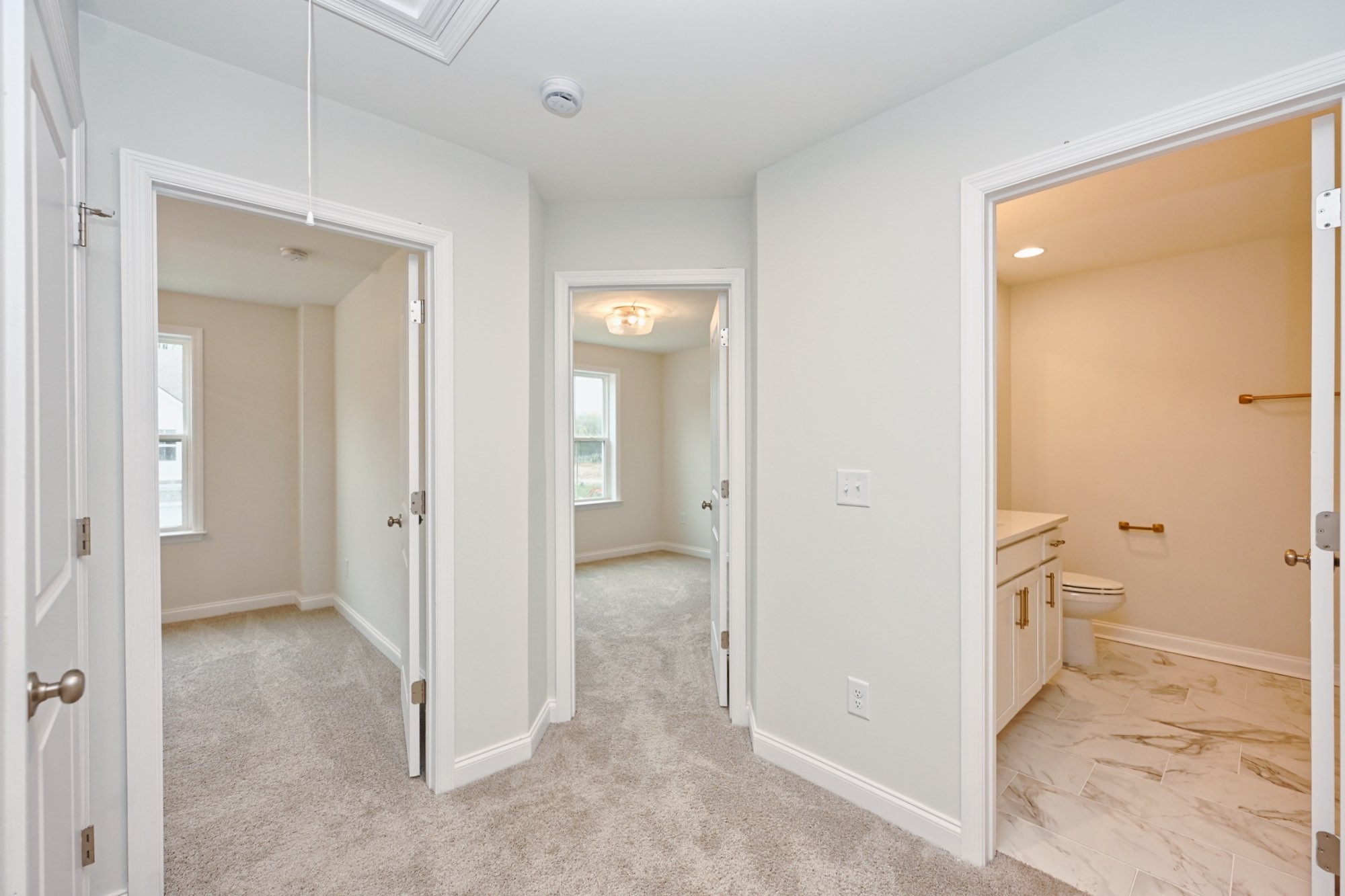 2305 Juneau Ln