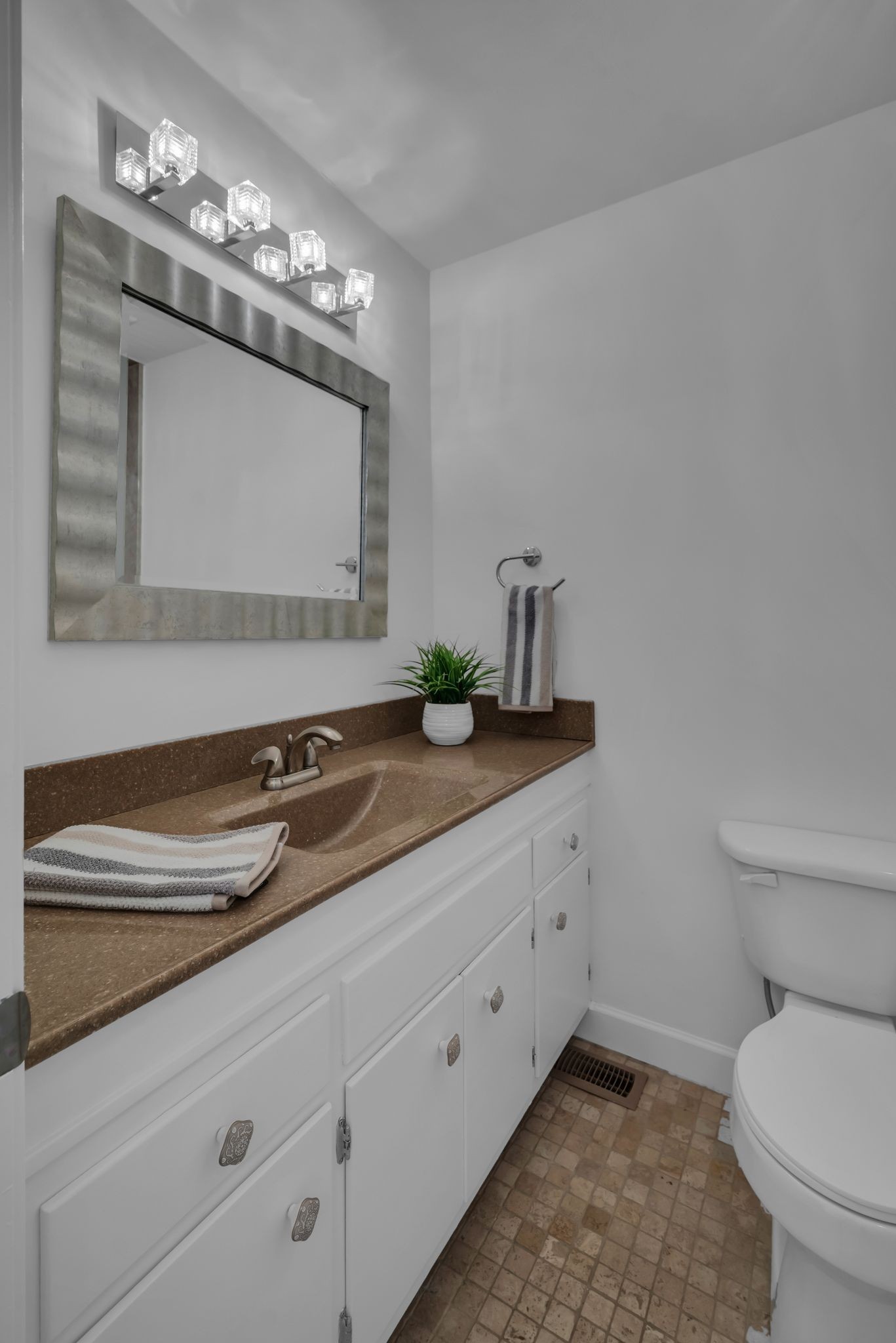 326 Westfield Dr