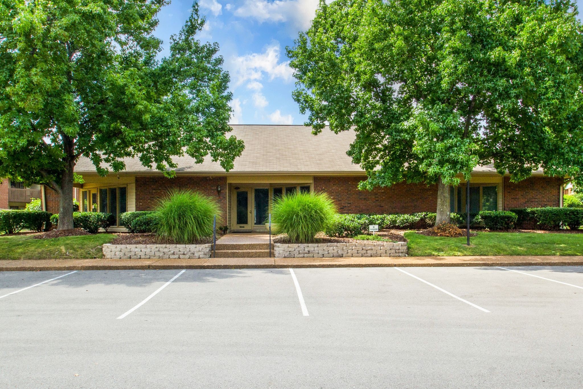 326 Westfield Dr