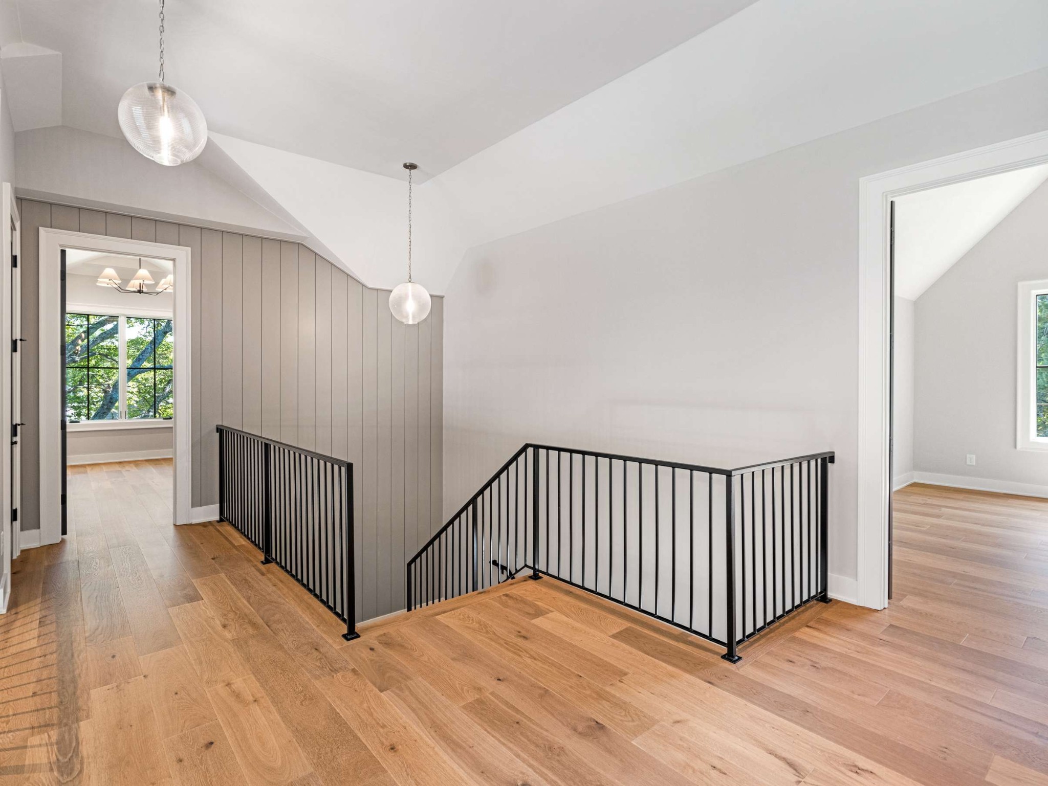 894 Van Leer Dr