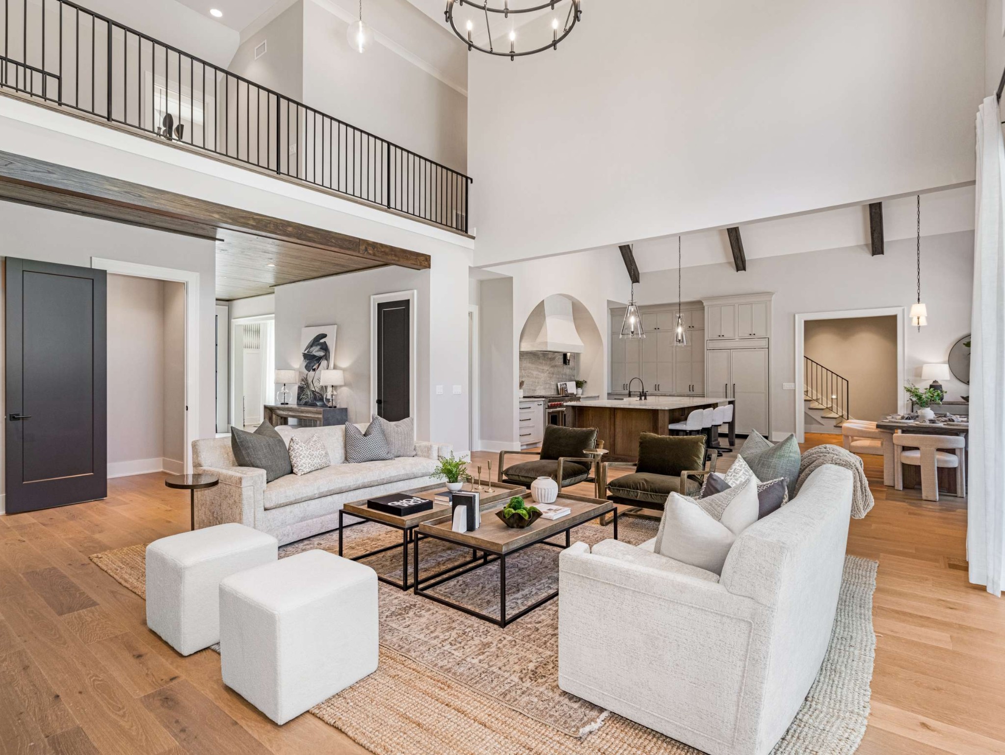 894 Van Leer Dr