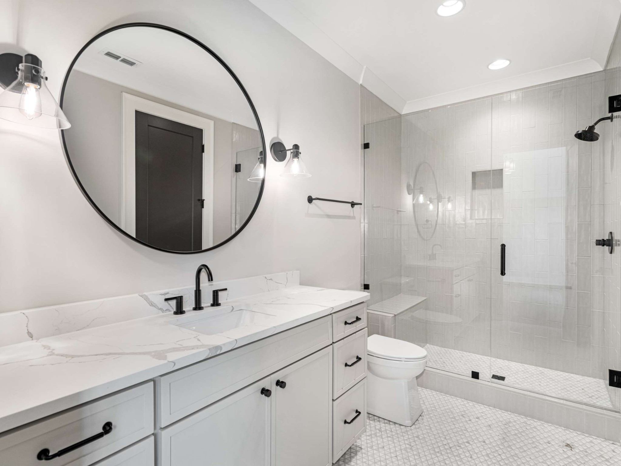 894 Van Leer Dr