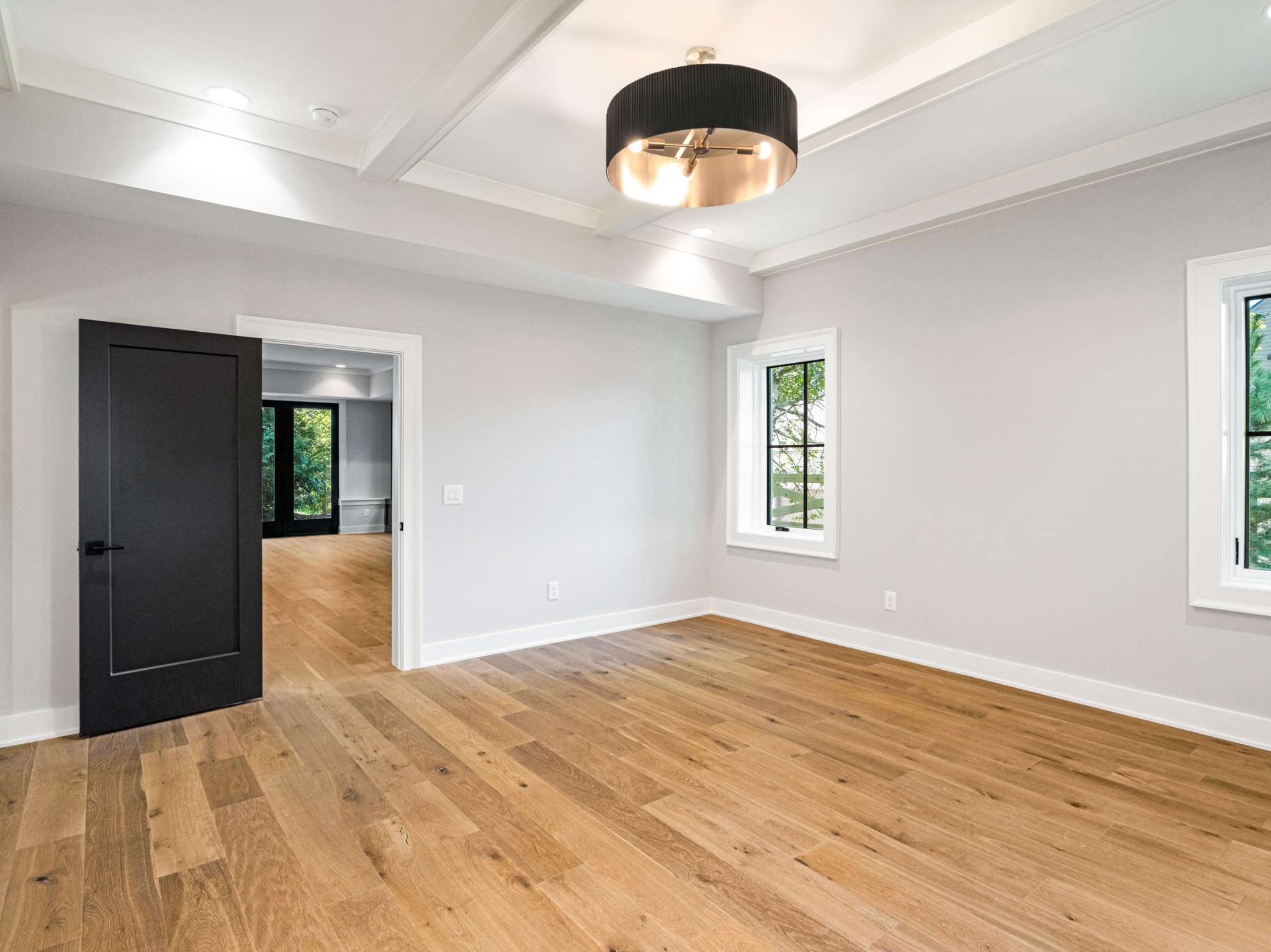 894 Van Leer Dr