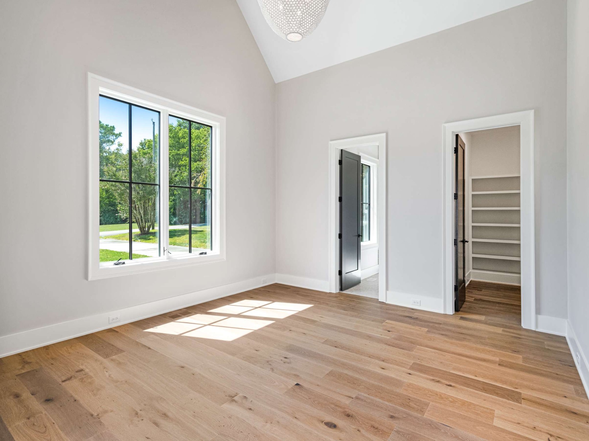 894 Van Leer Dr