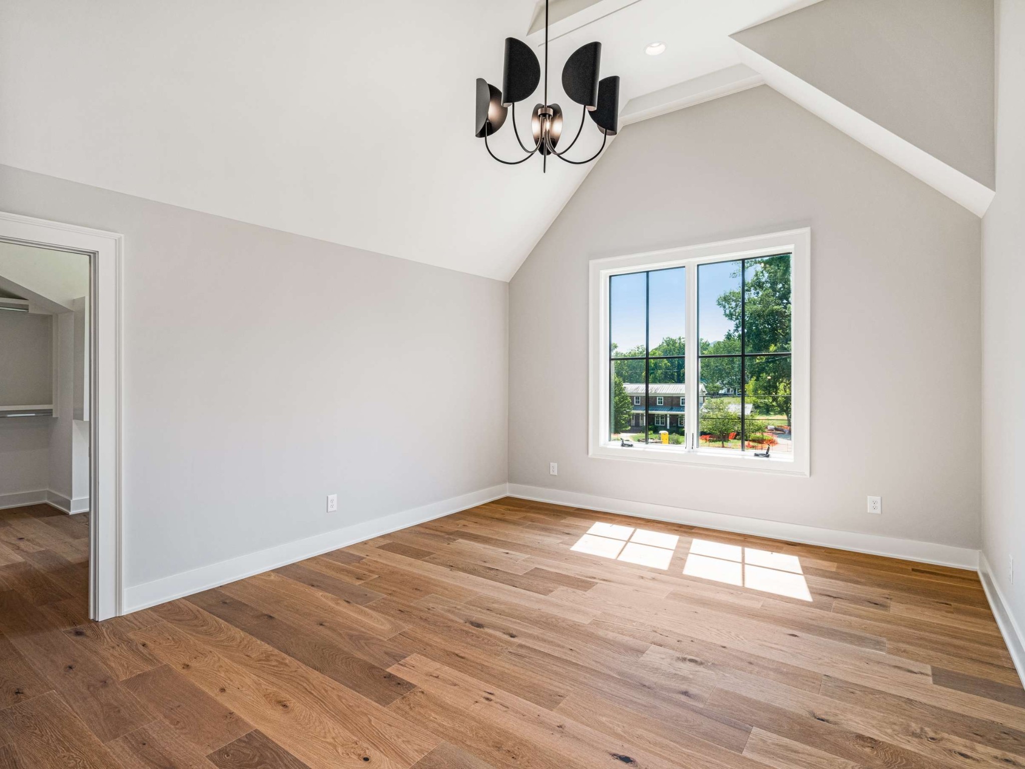 894 Van Leer Dr
