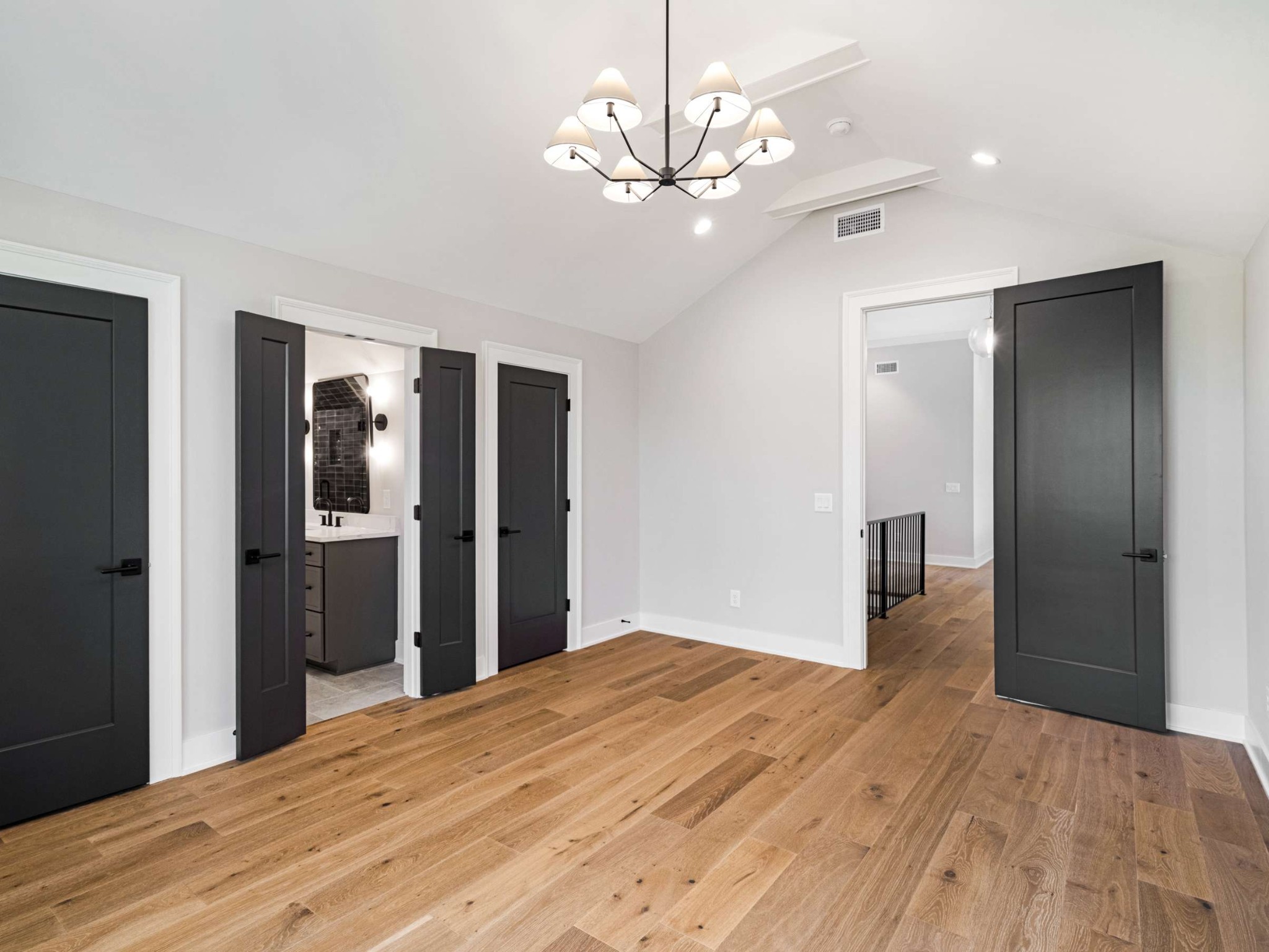 894 Van Leer Dr